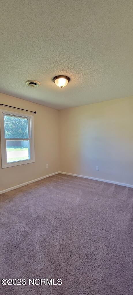 527 Raintree Circle Property Photo 18