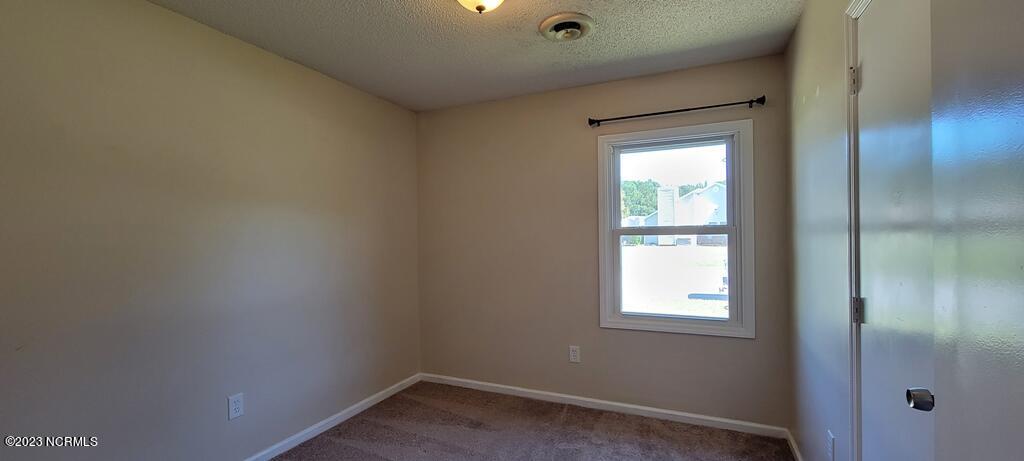 527 Raintree Circle Property Photo 20