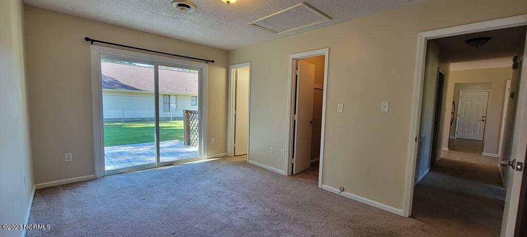 527 Raintree Circle Property Photo 23