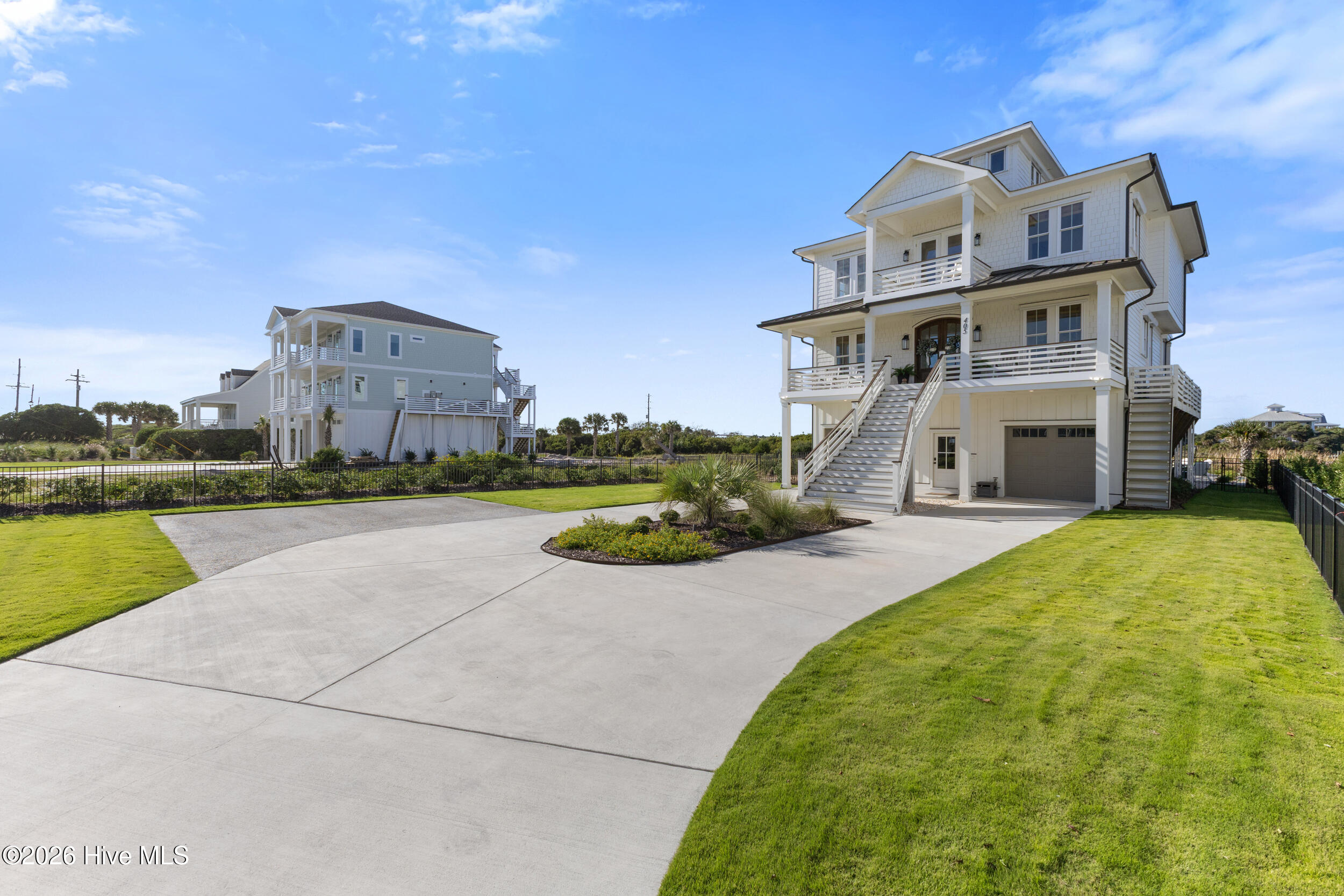 405 New River Inlet Road Property Photo 8