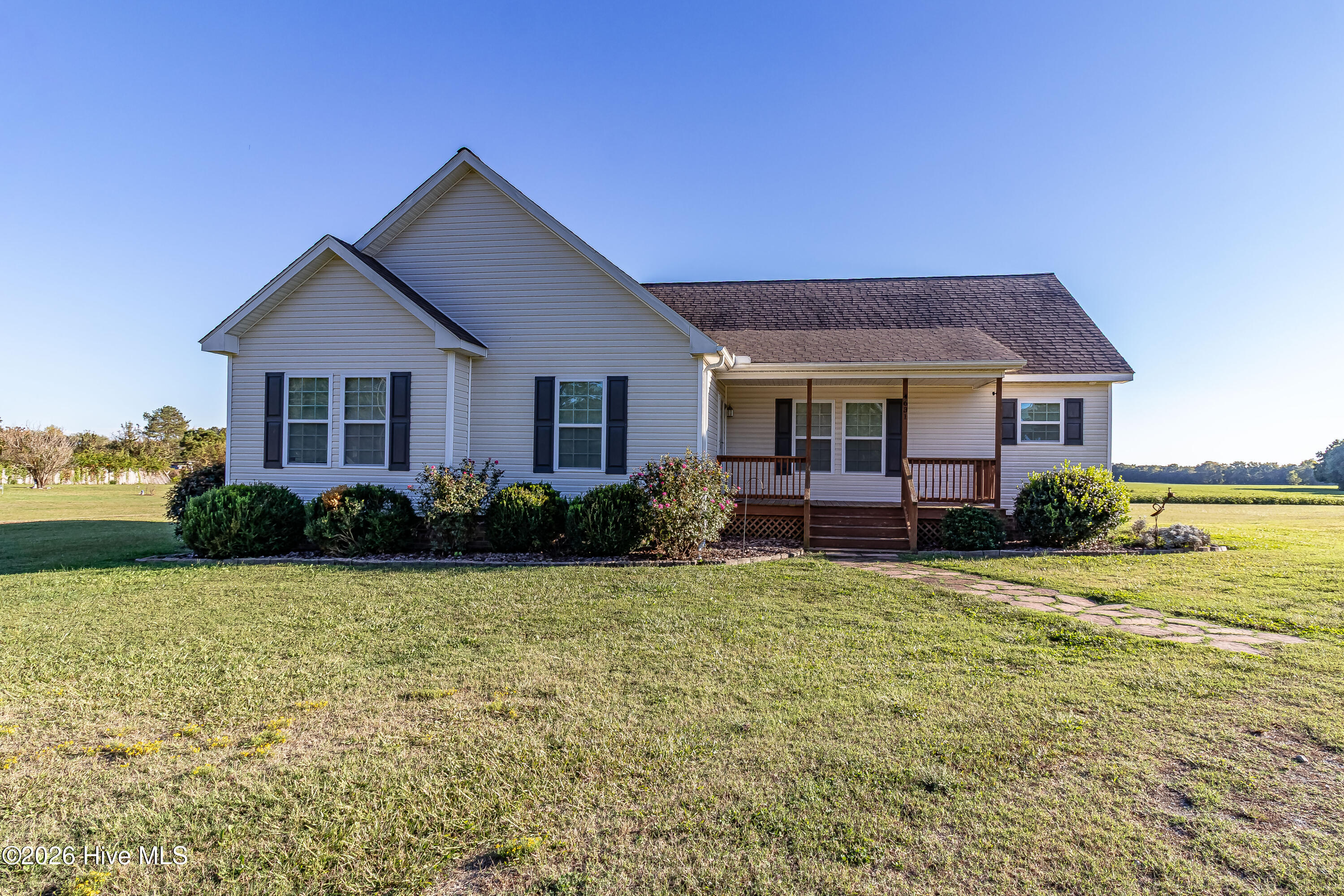 4631 Davistown-mercer Road Property Photo 2