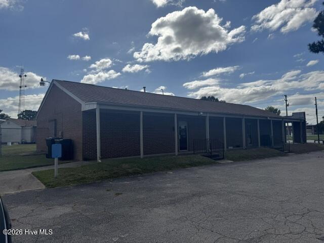 500 Ward Boulevard Property Photo 1