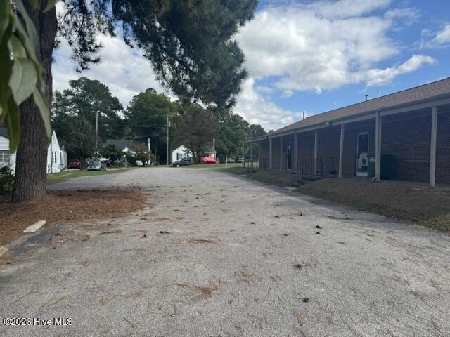 500 Ward Boulevard Property Photo 5