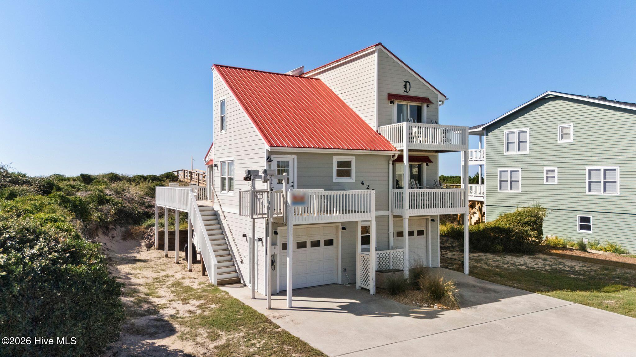 425 Caswell Beach Road Property Photo 3