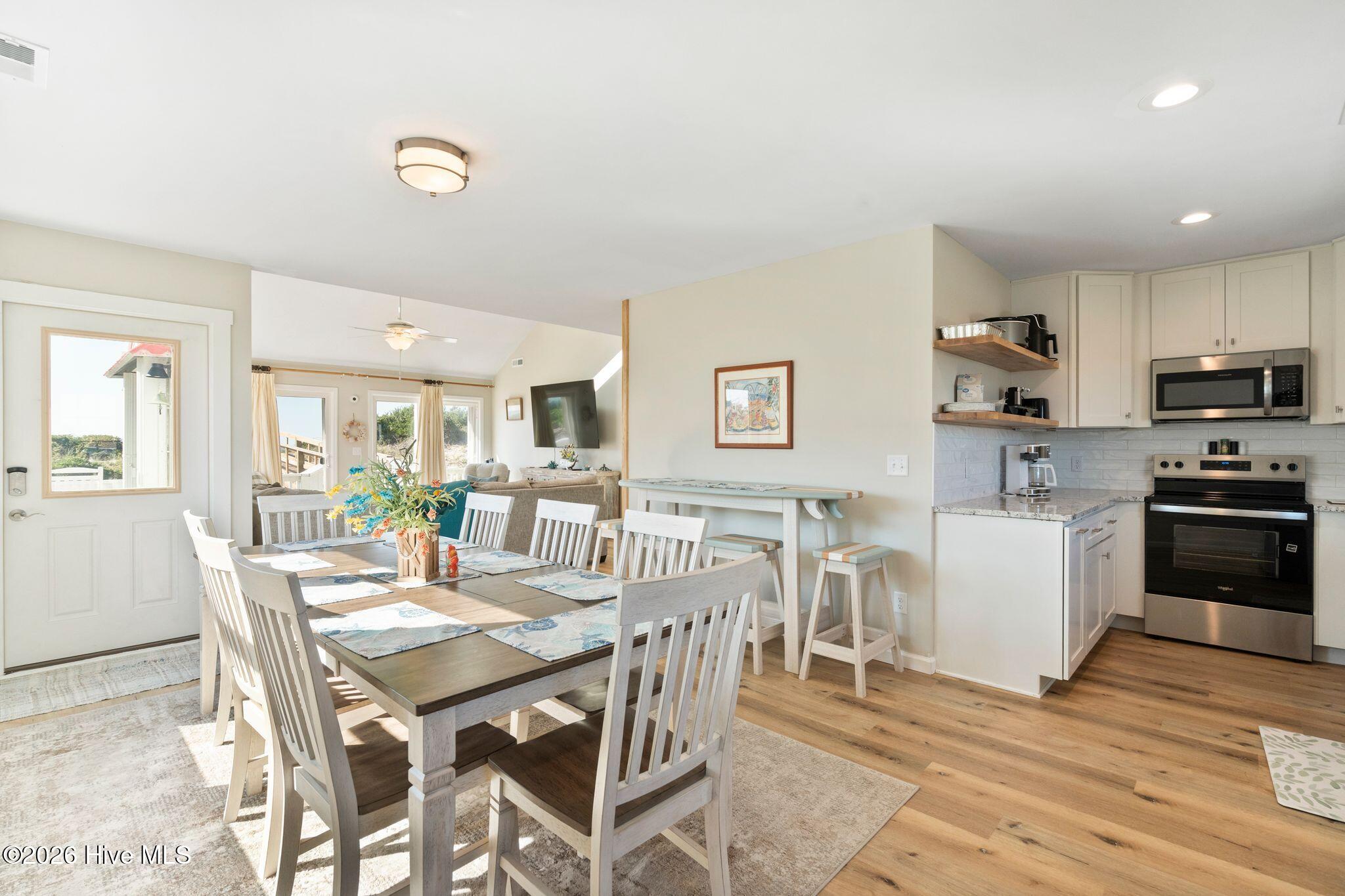 425 Caswell Beach Road Property Photo 12