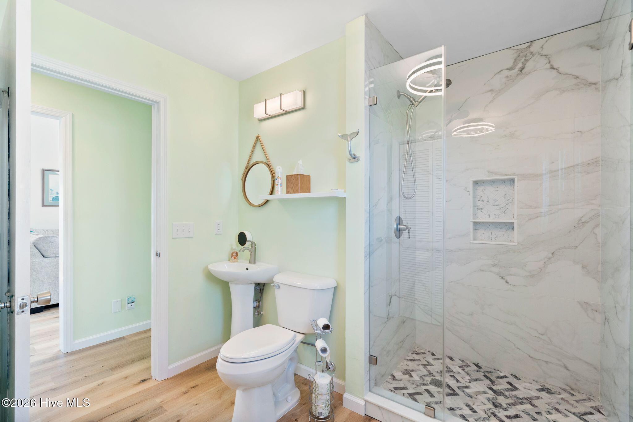 425 Caswell Beach Road Property Photo 18