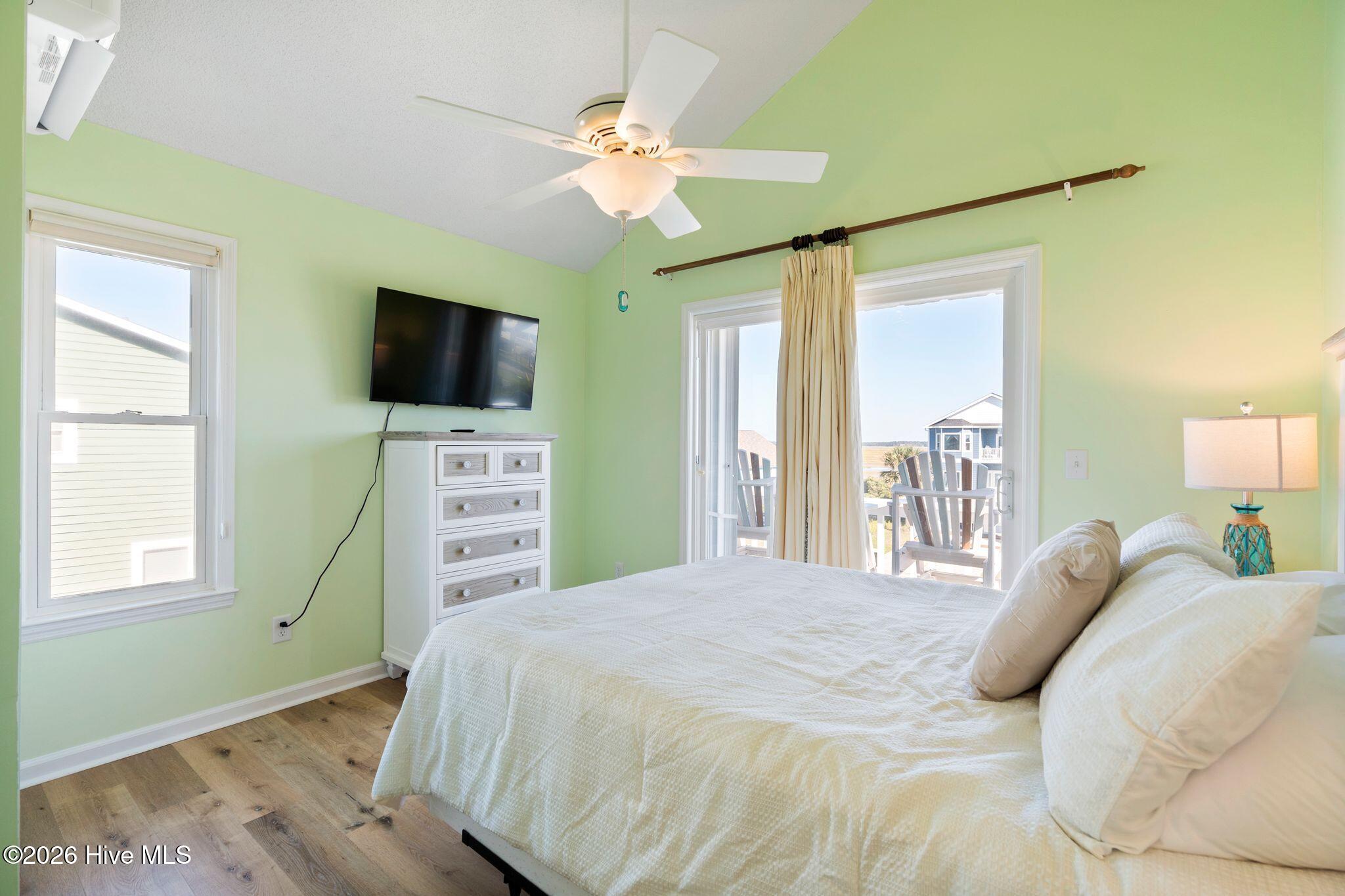 425 Caswell Beach Road Property Photo 27