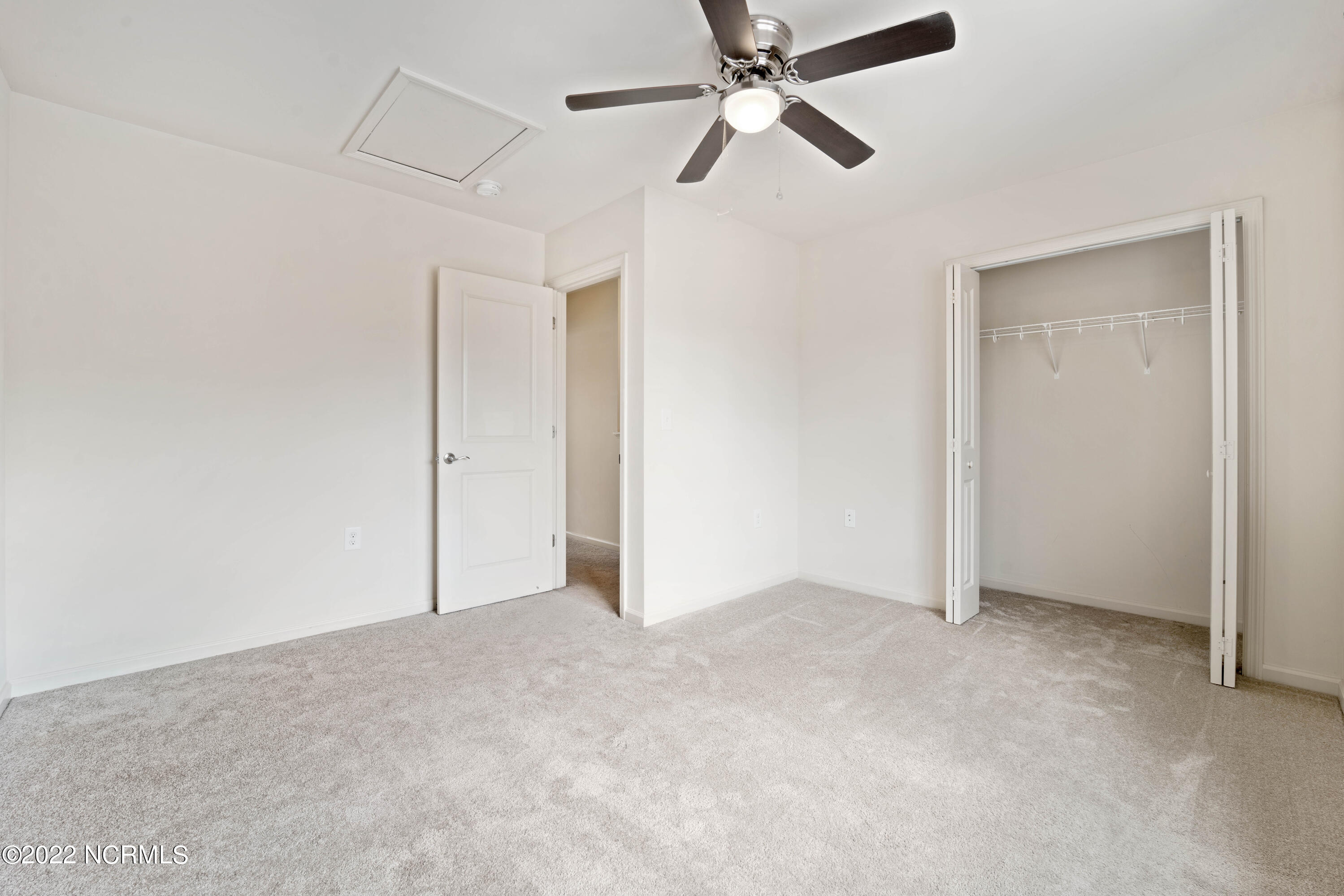 414 Sullivan Loop Road Property Photo 11