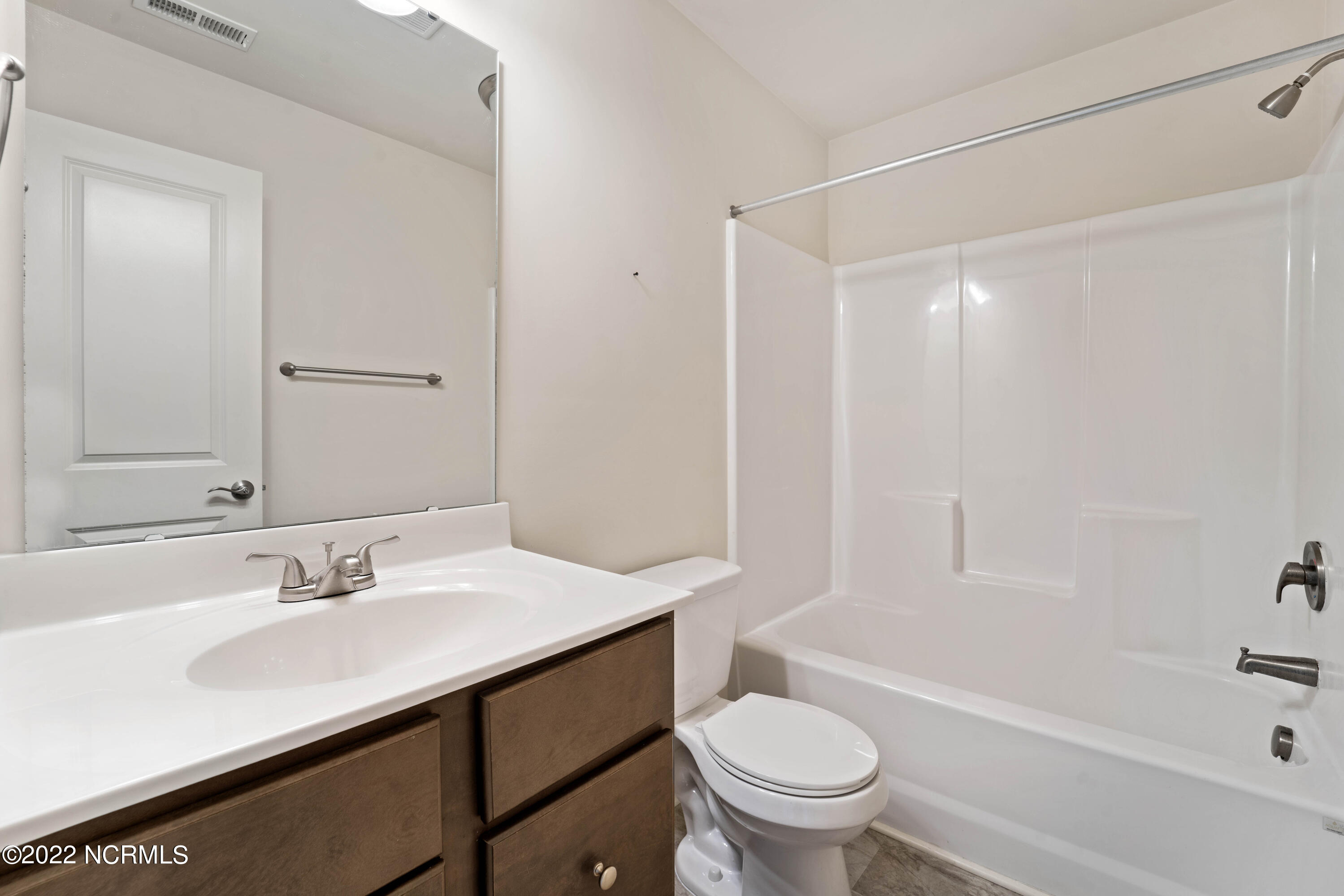 414 Sullivan Loop Road Property Photo 12