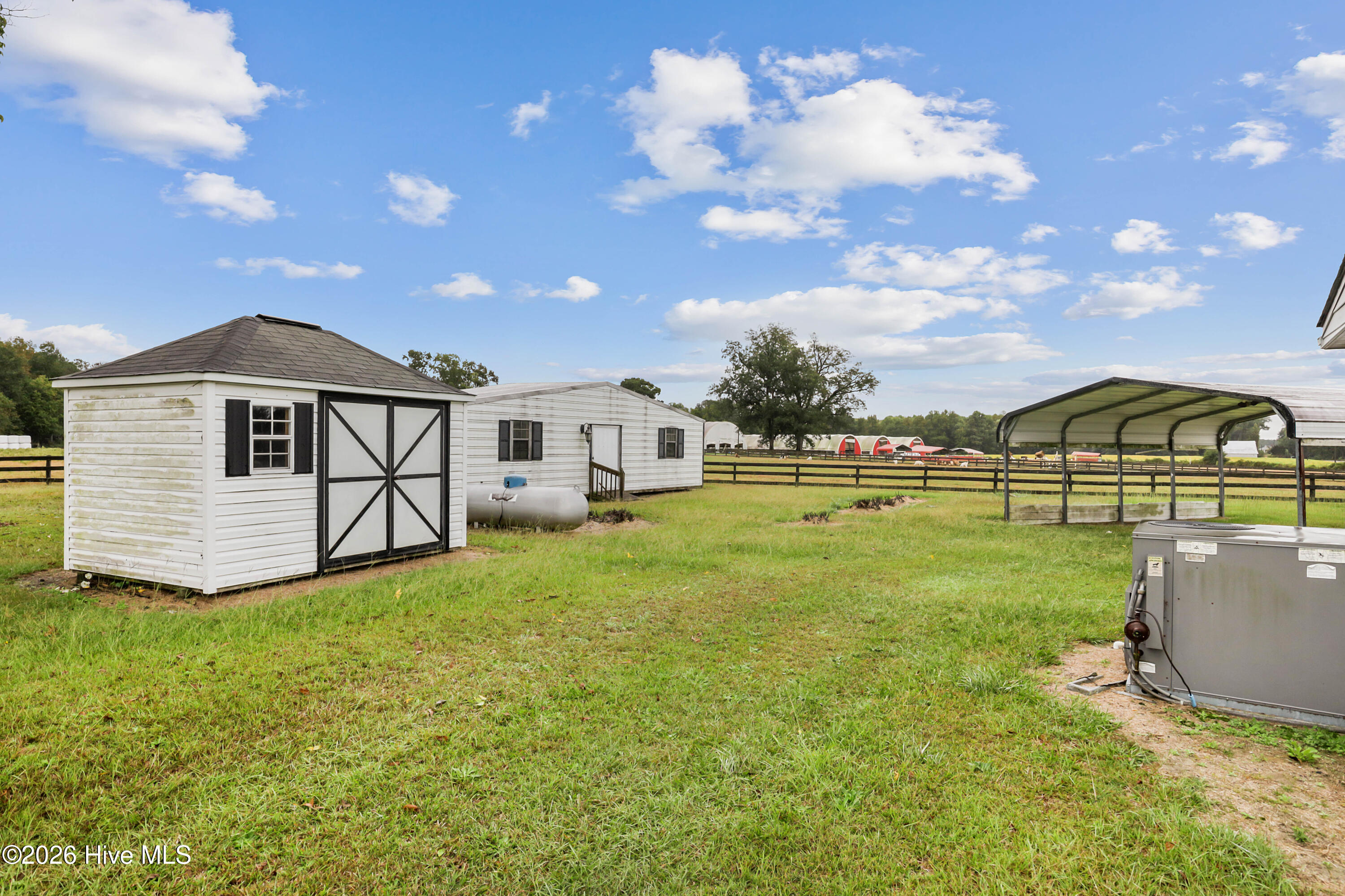 1169 Grantham School Road Property Photo 8
