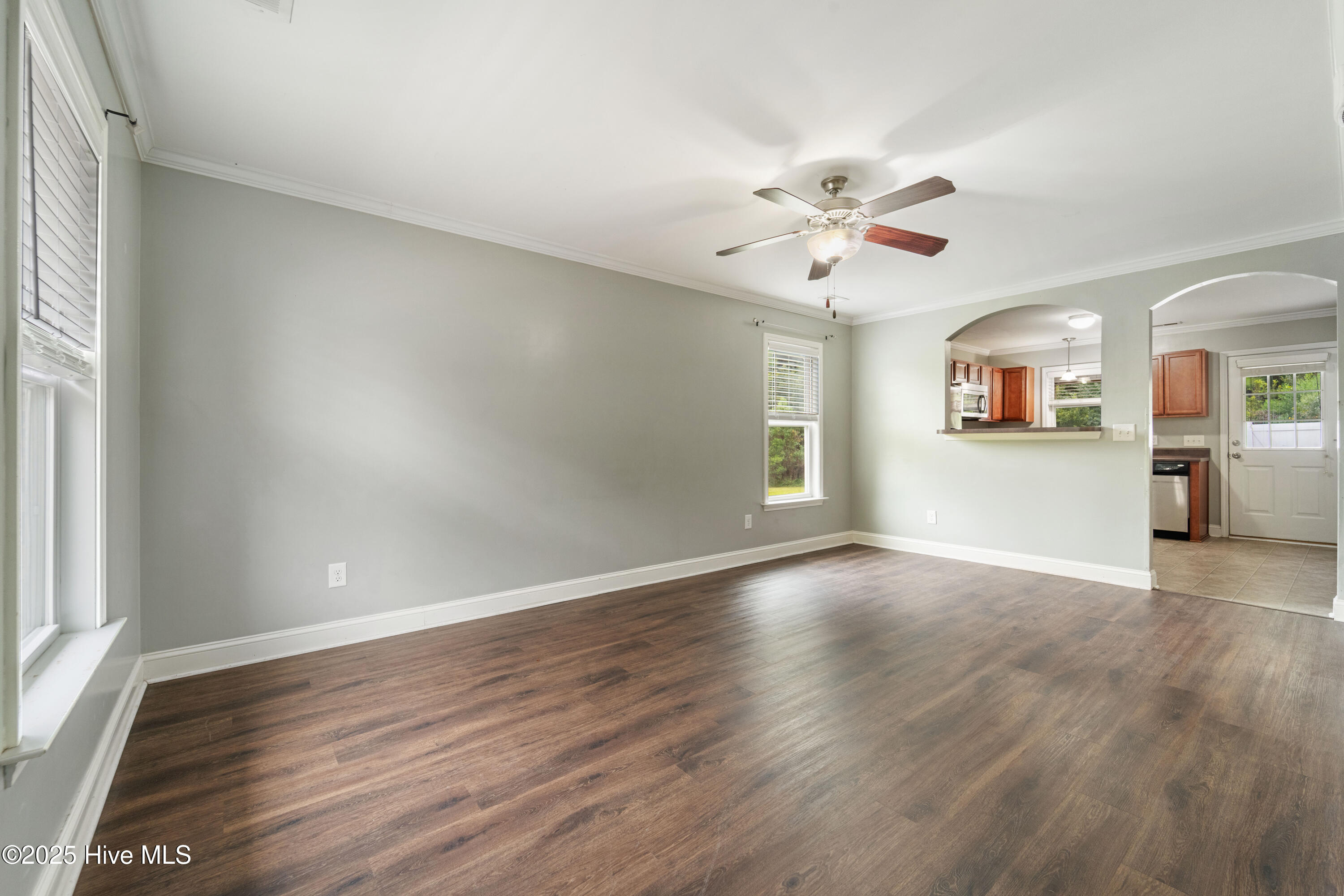 414 Glenhaven Lane Property Photo 3