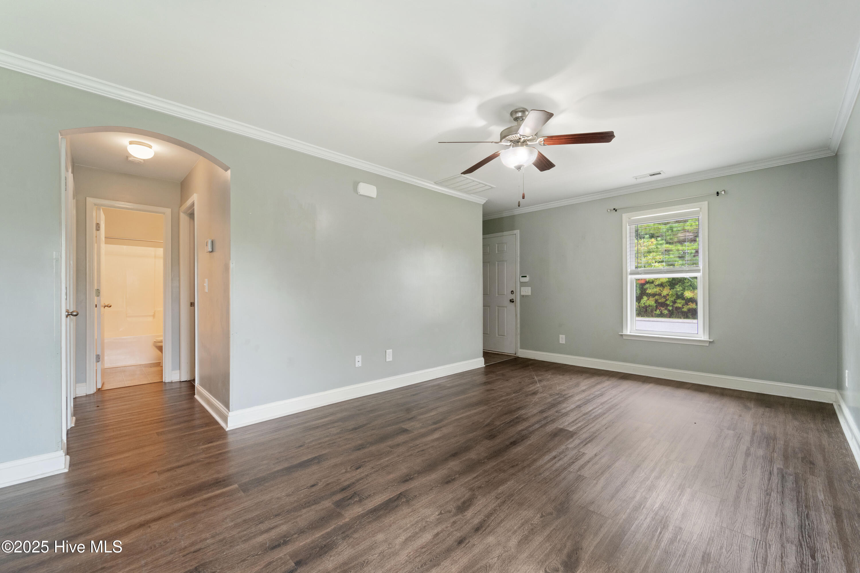 414 Glenhaven Lane Property Photo 4