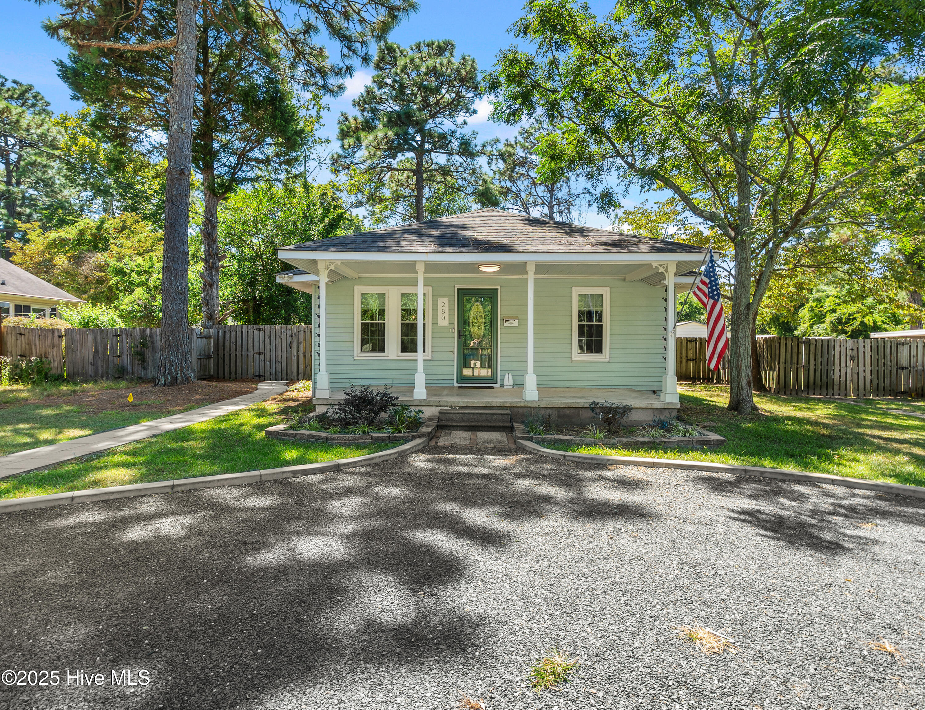 280 E Ohio Avenue Property Photo 1