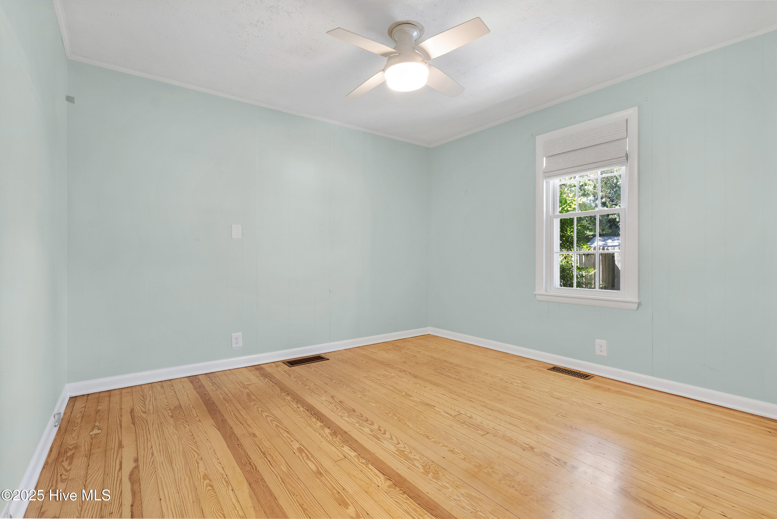 280 E Ohio Avenue Property Photo 16