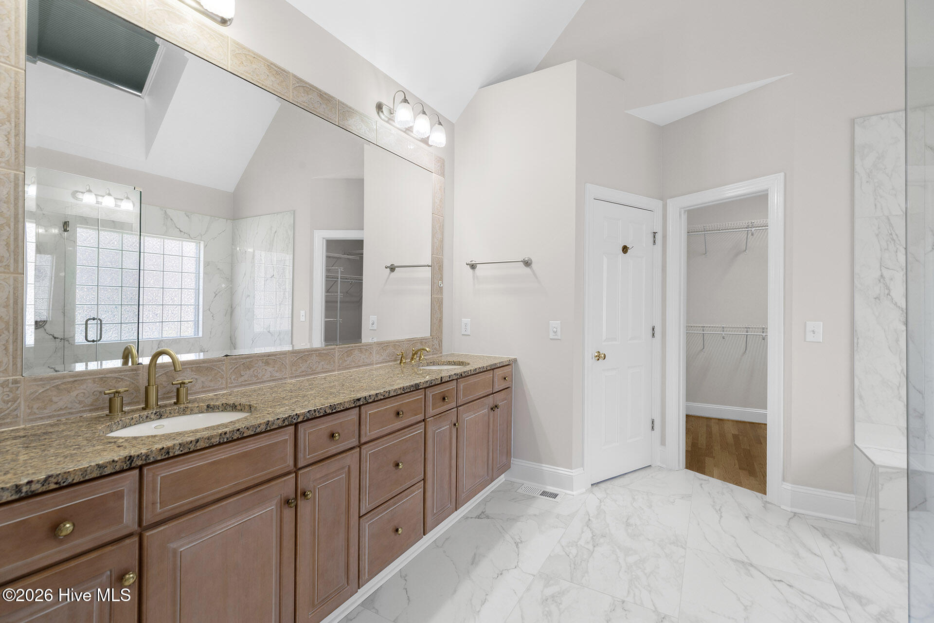 232 Gatefield Drive Property Photo 24