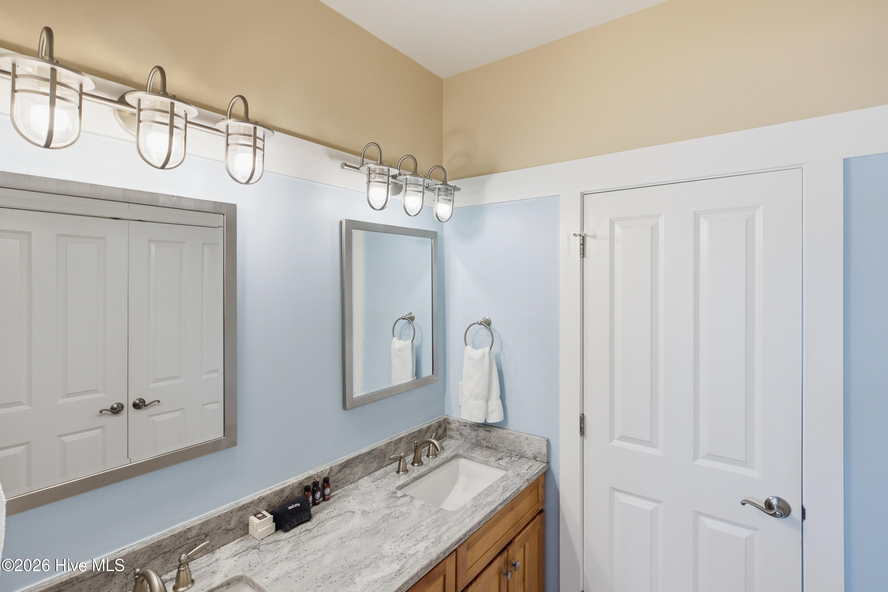 22 Earl Of Craven Court Week D Property Photo 16