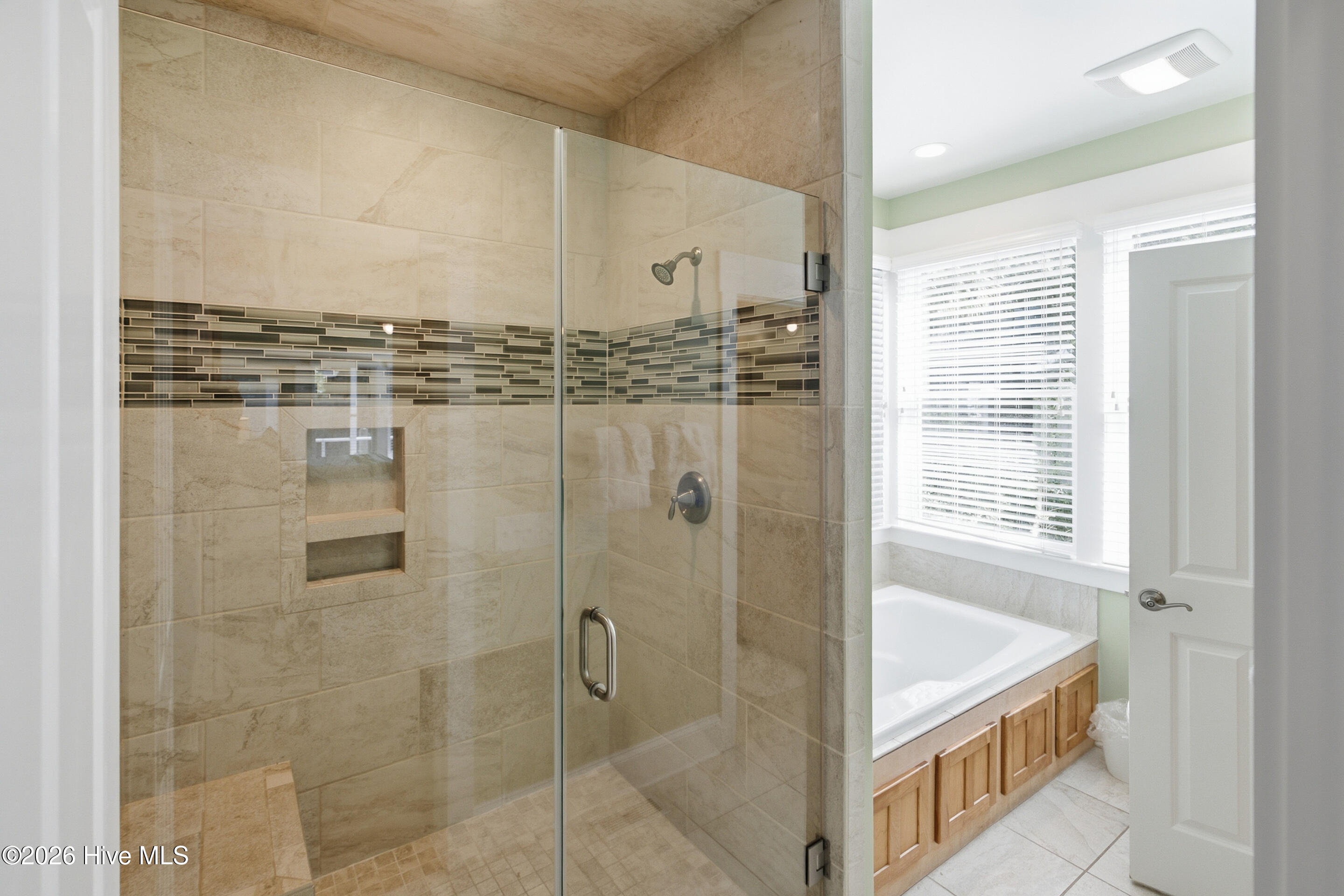 22 Earl Of Craven Court Week D Property Photo 23