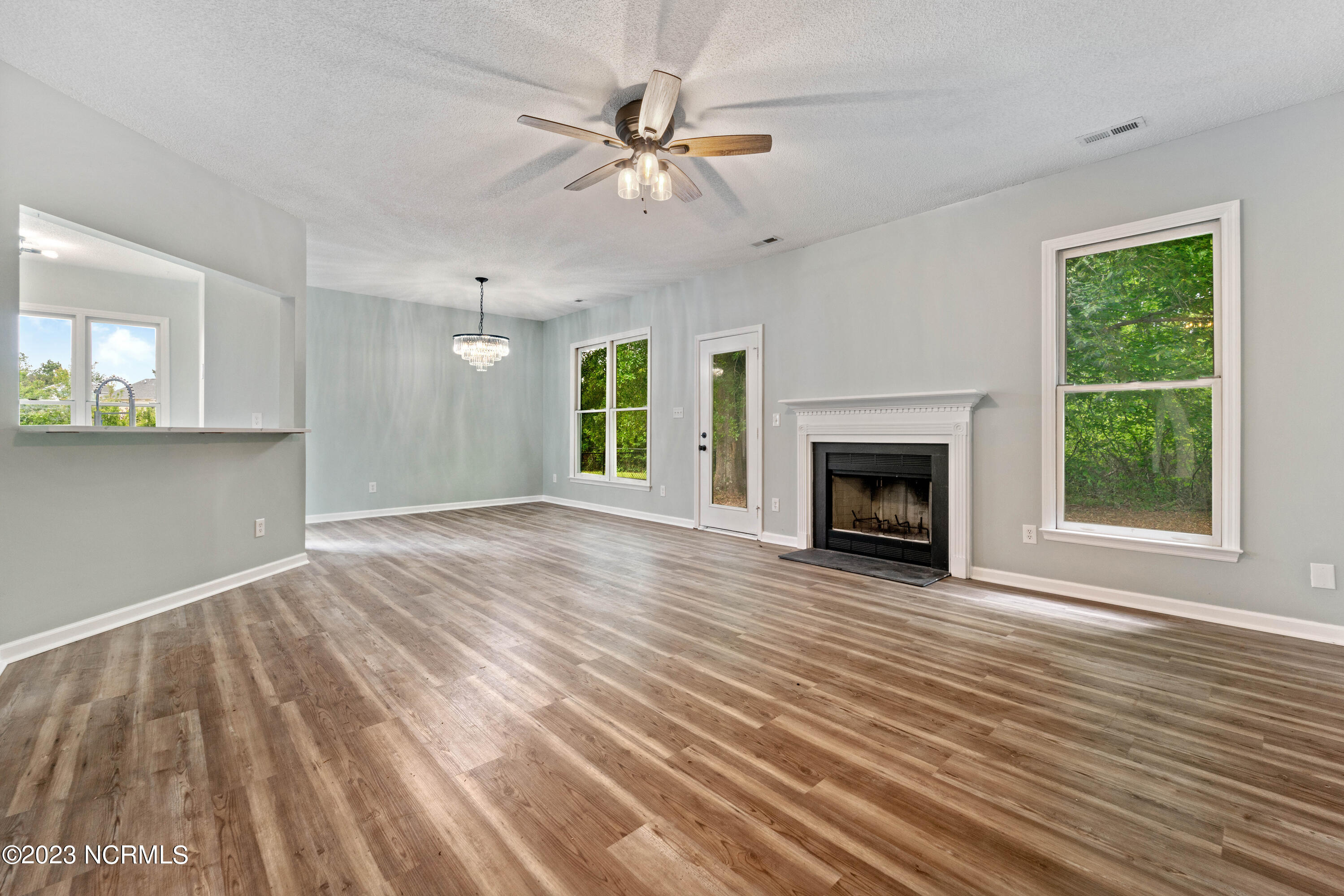 405 Windsong Court Property Photo 2