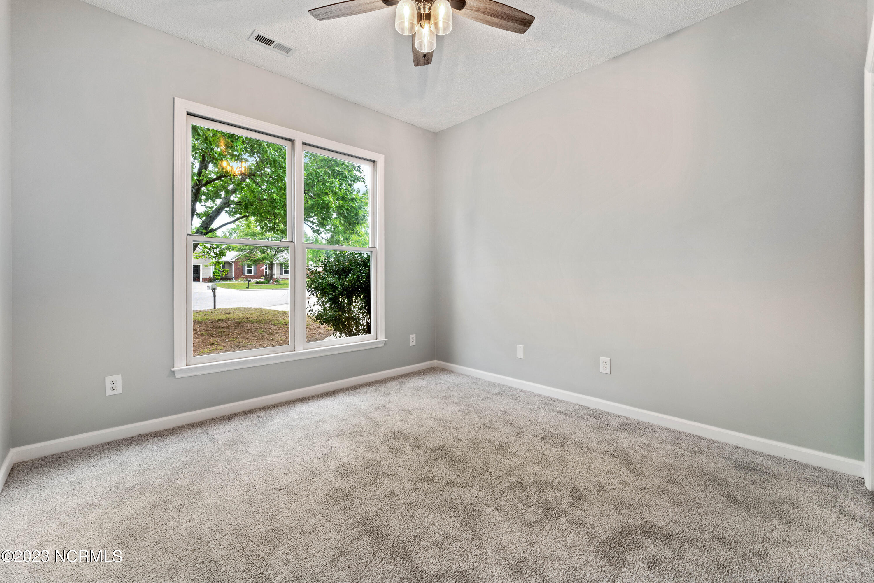 405 Windsong Court Property Photo 4