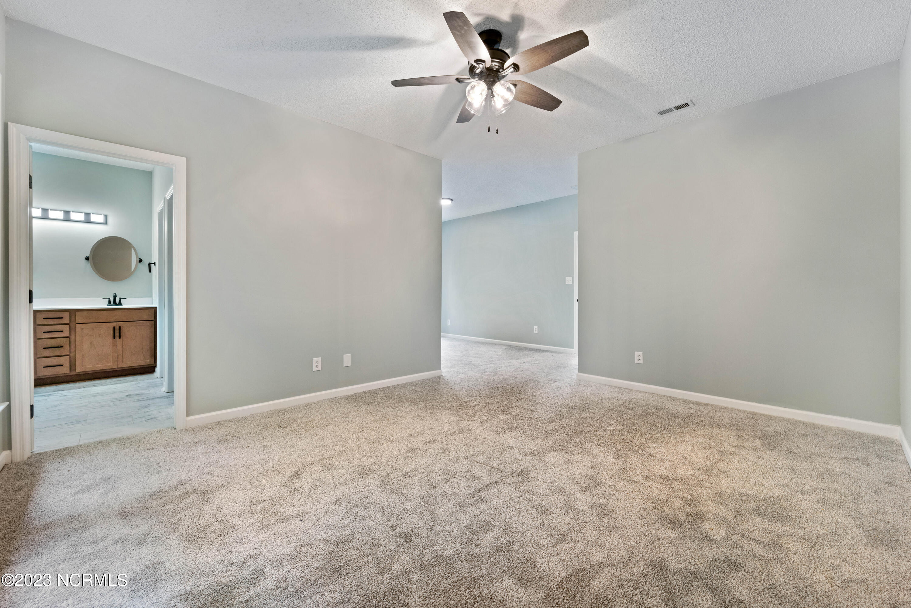 405 Windsong Court Property Photo 7