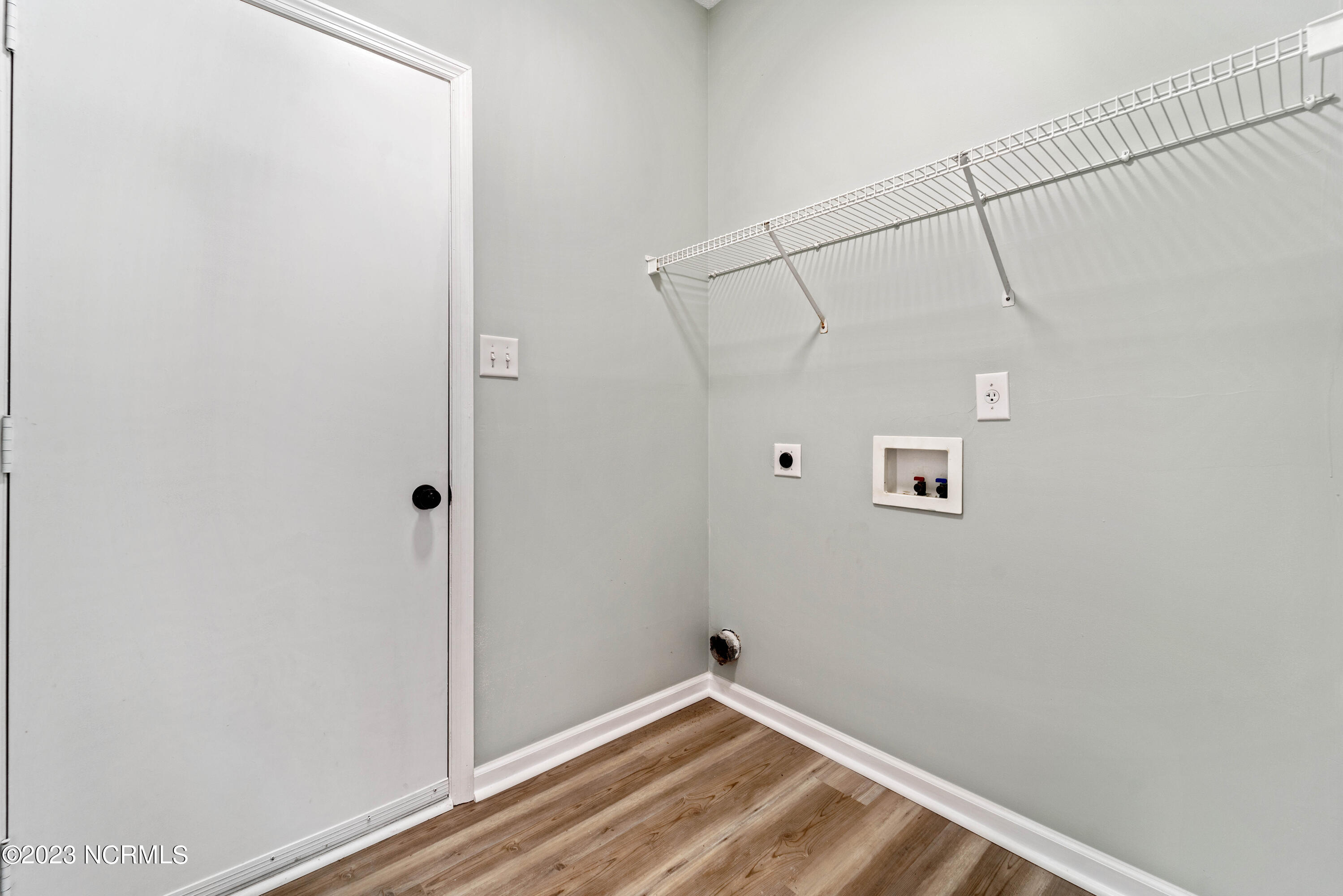 405 Windsong Court Property Photo 19