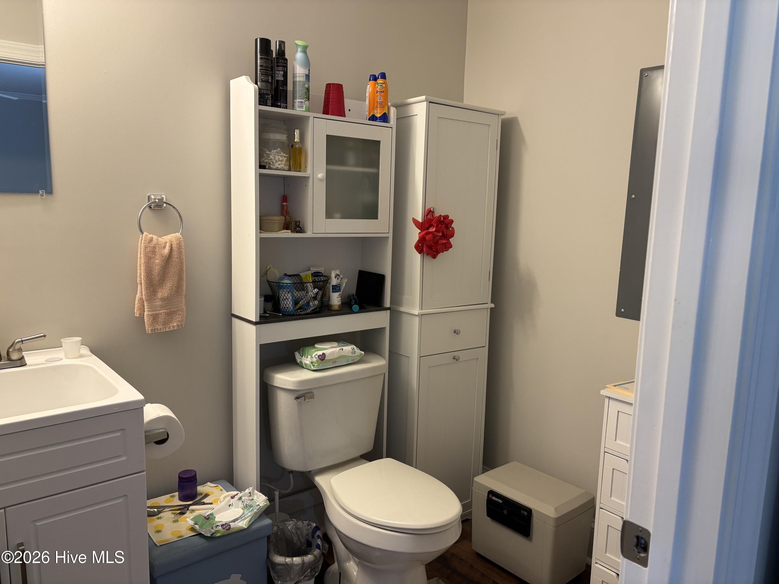 593 La Wane Lane Property Photo 25