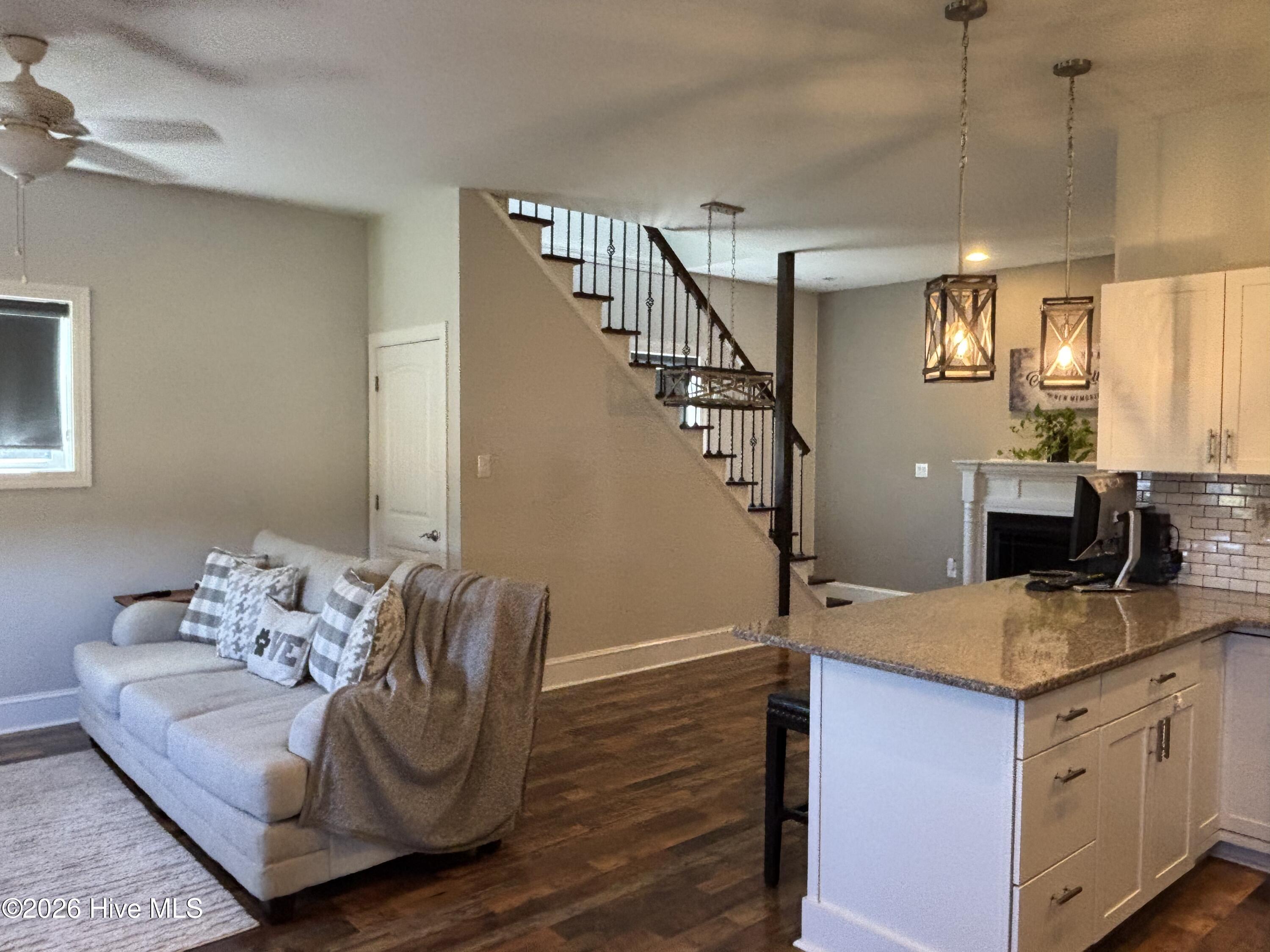 593 La Wane Lane Property Photo 35
