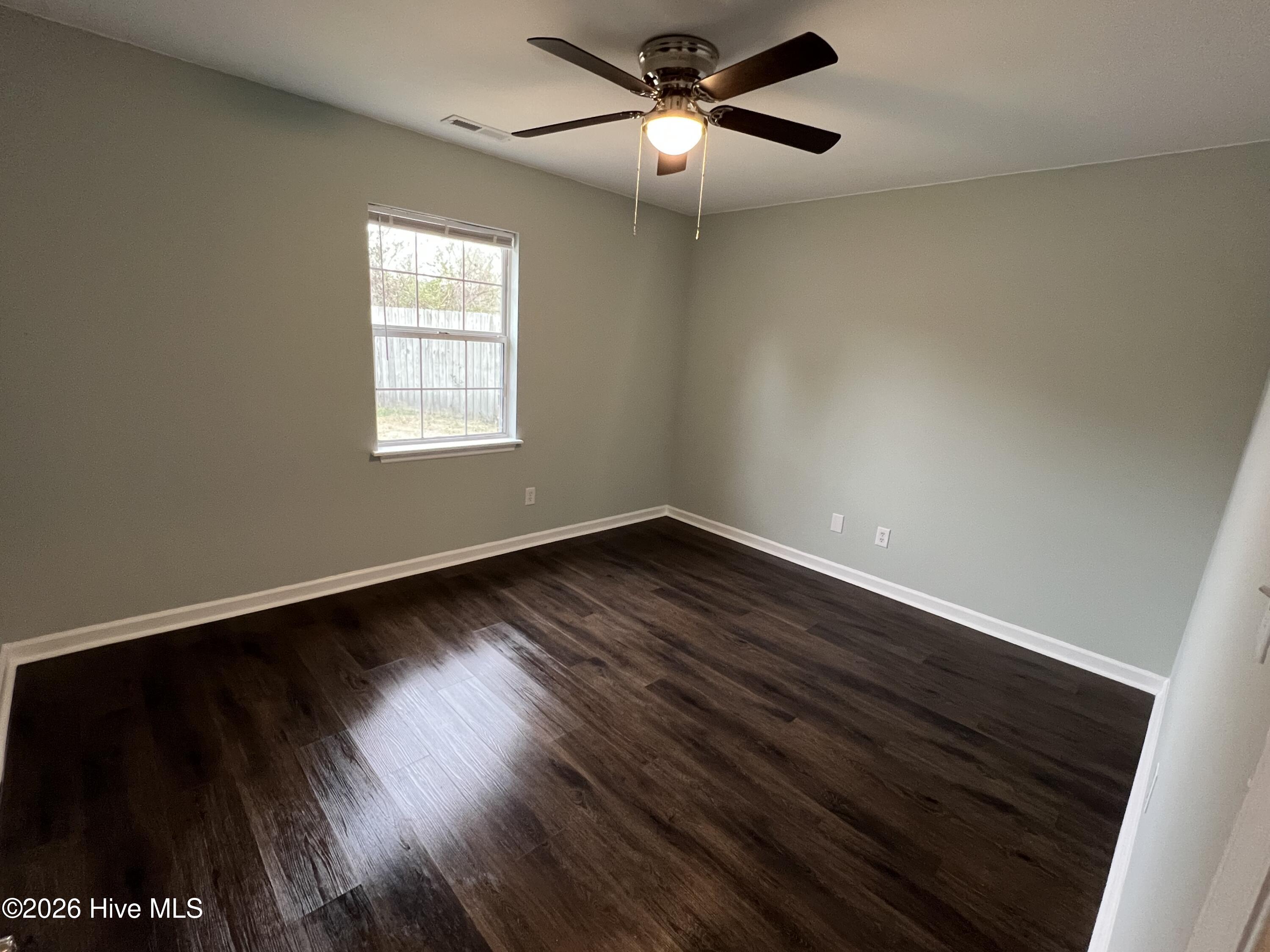 3204 Parkway Court A & B Property Photo 5