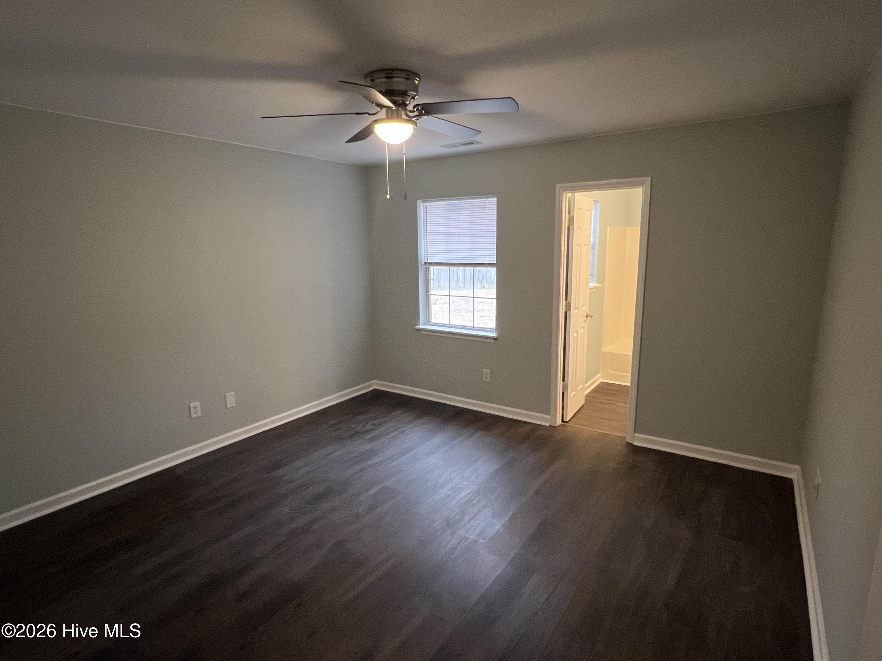 3204 Parkway Court A & B Property Photo 7