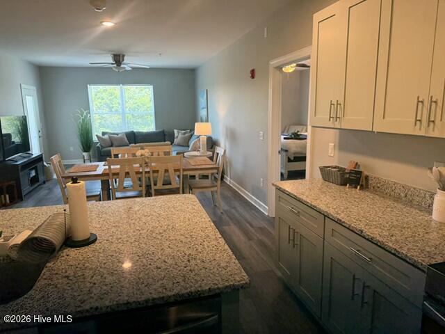 2272 Dolphin Shores Drive Sw # 304 Property Photo 4