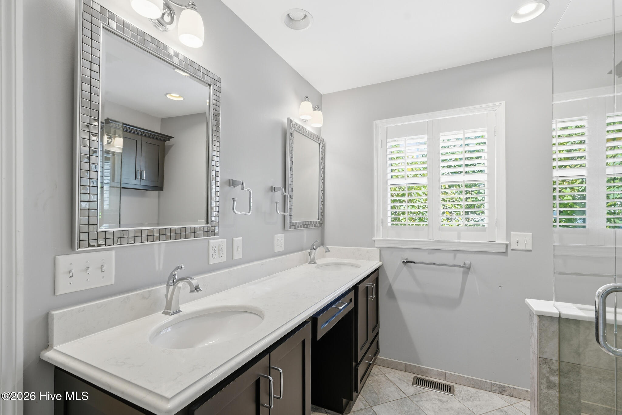 3139 W Lake Forest Drive Property Photo 41