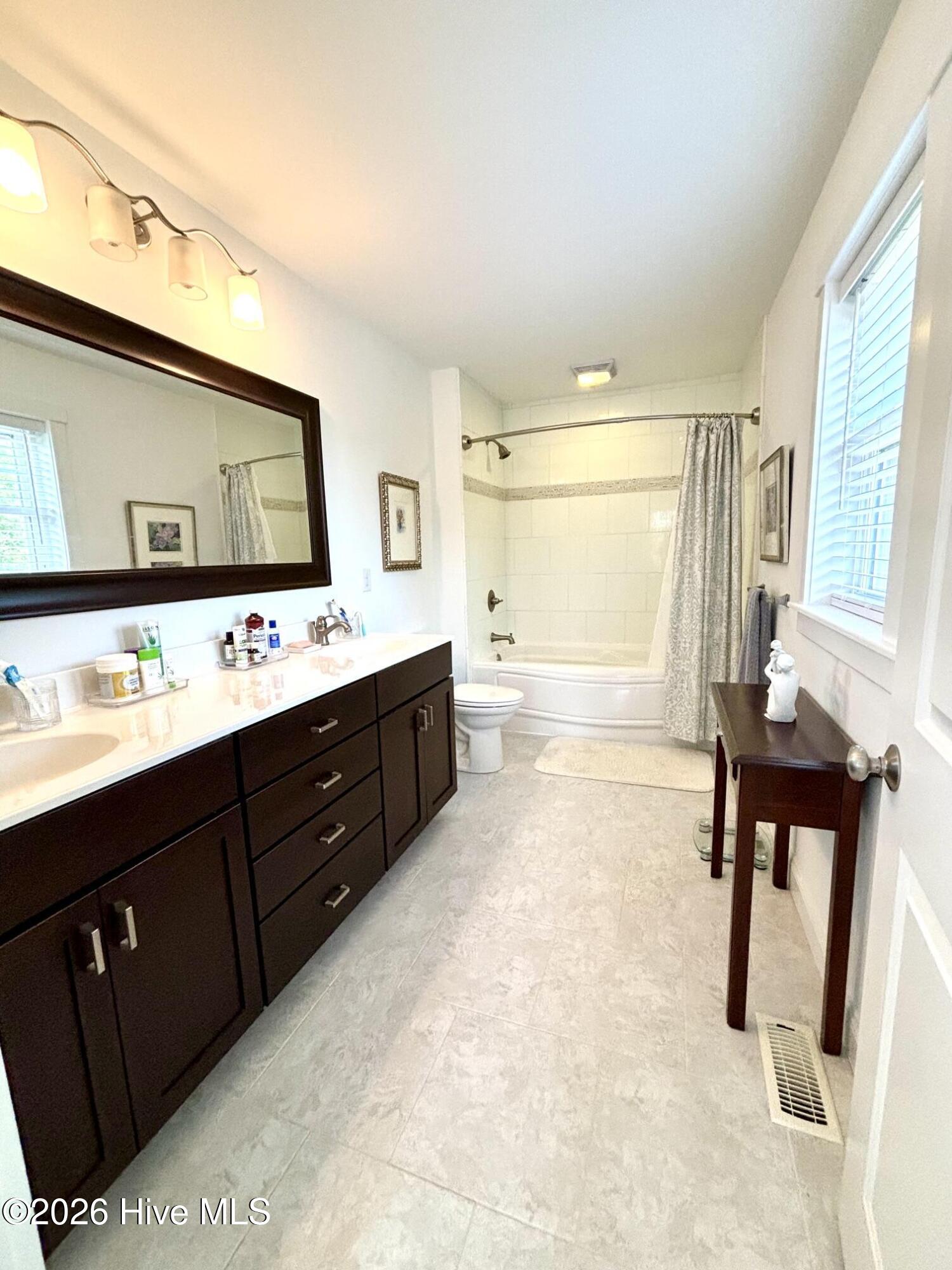 112 Duck Ridge Village Court Property Photo 26