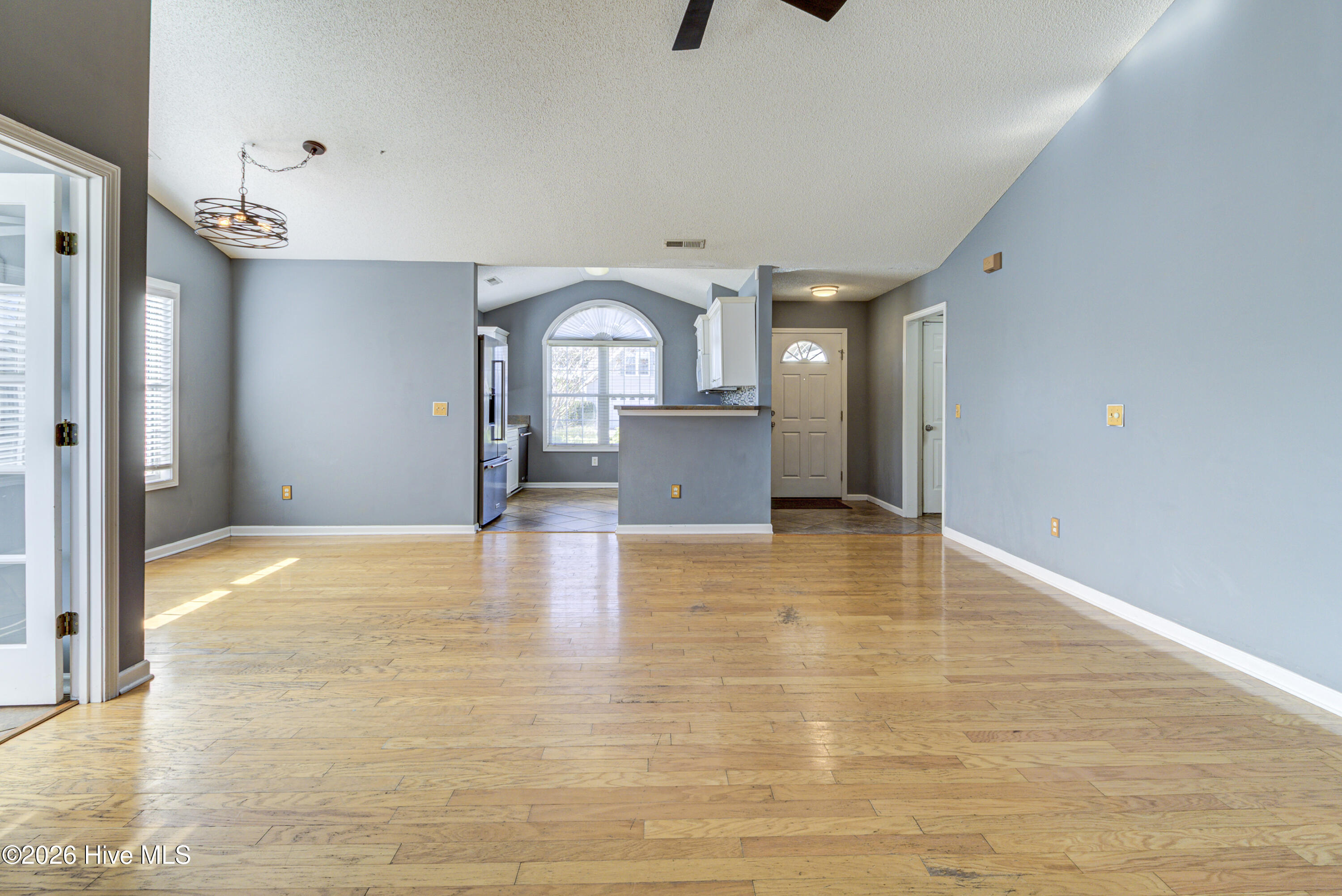 7400 Foxwerth Drive Property Photo 2