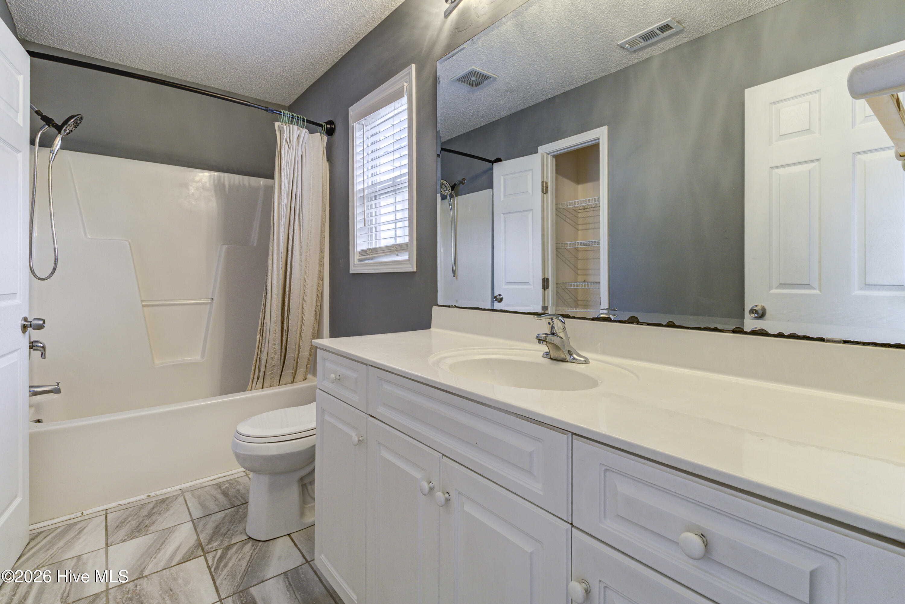 7400 Foxwerth Drive Property Photo 18