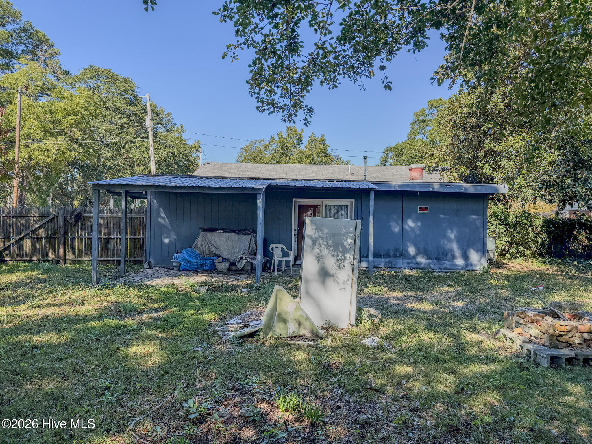 702 E 8th Street Property Photo 10
