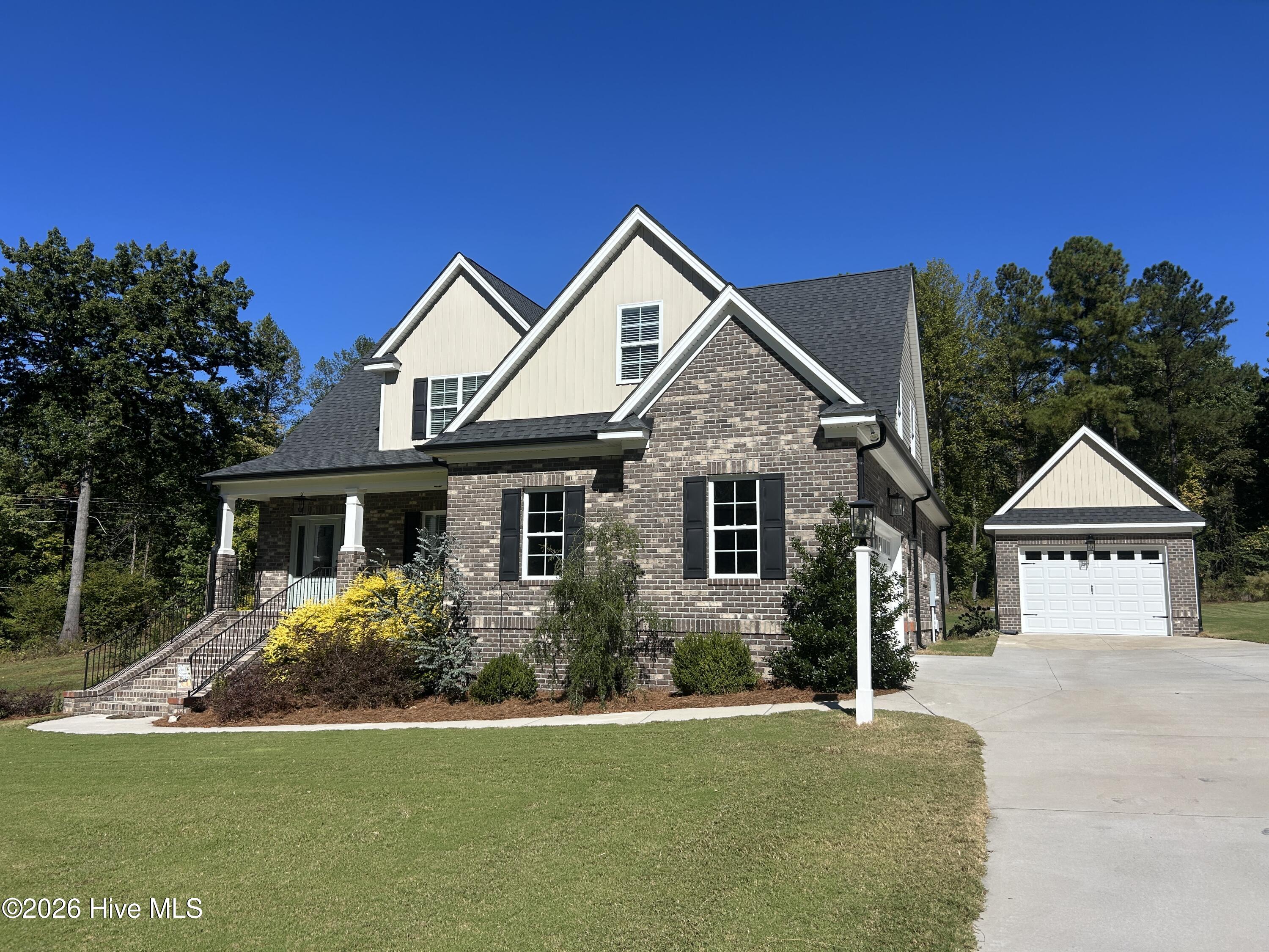1570 Blue Heron Drive Property Photo 1