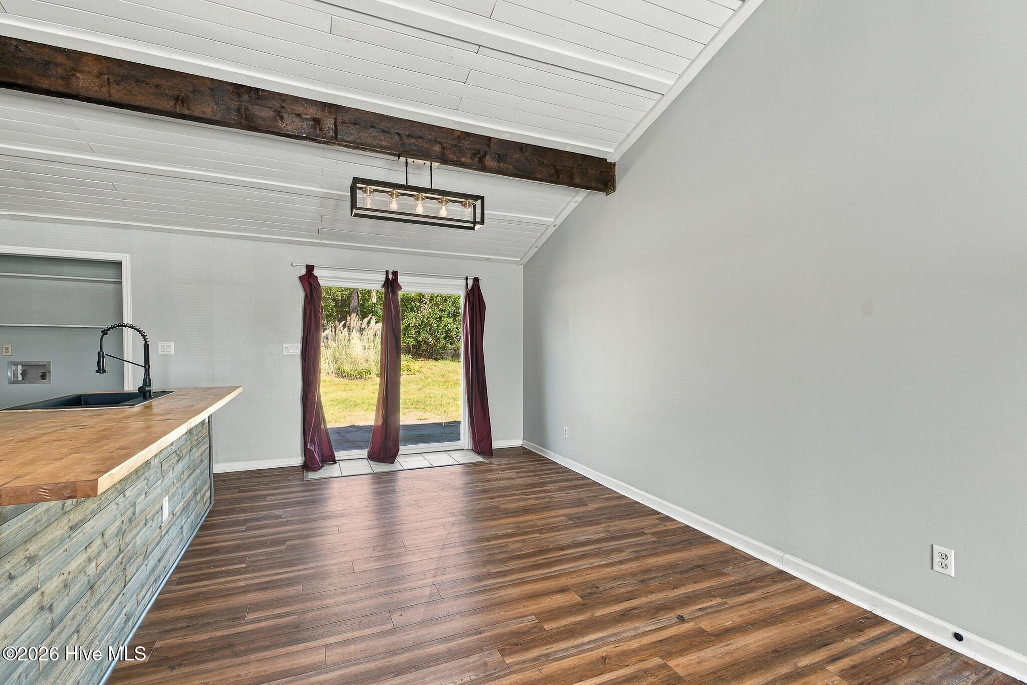 3711 Teakwood Court Property Photo 8