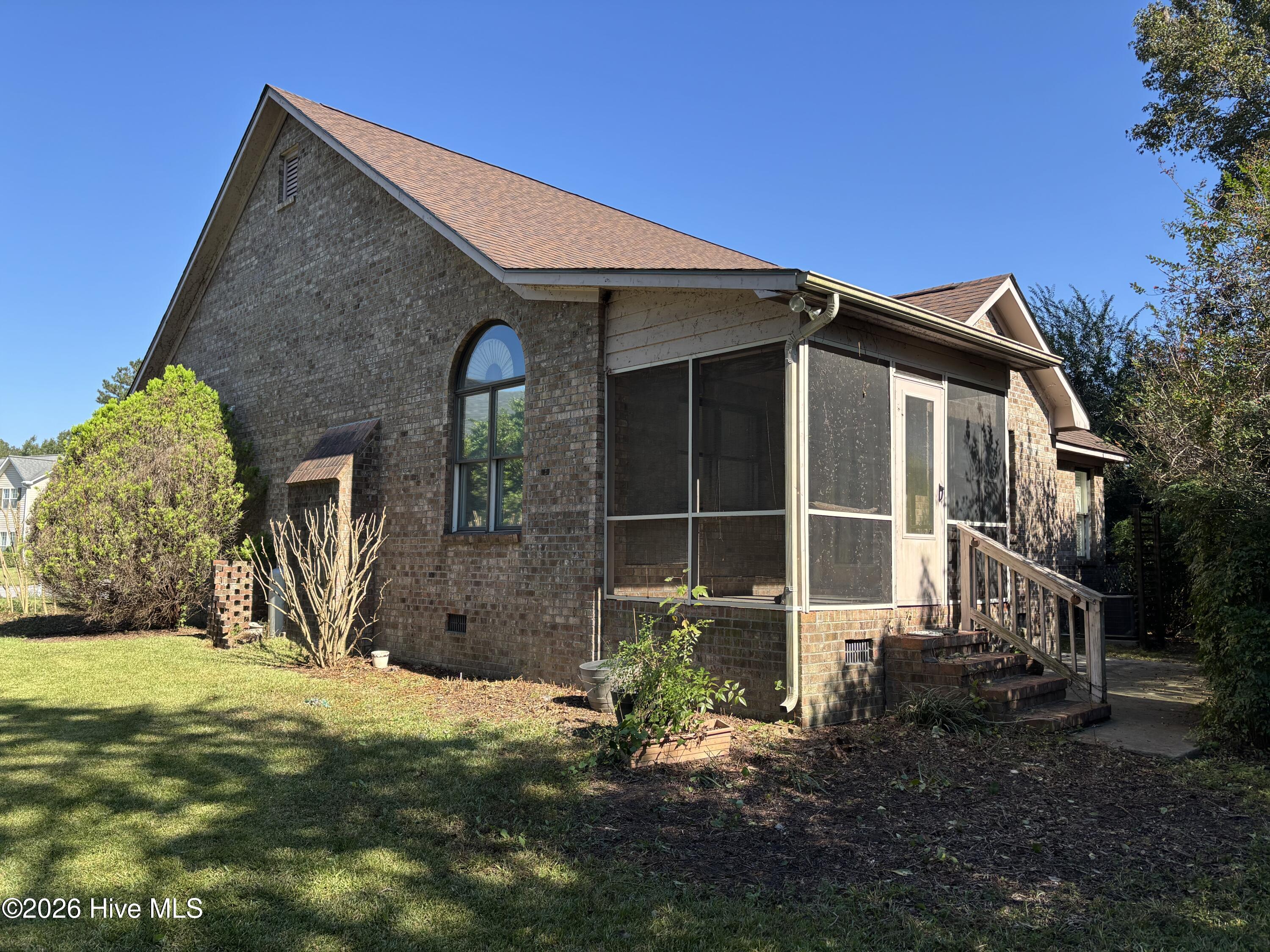 614 Player Court Property Photo 2