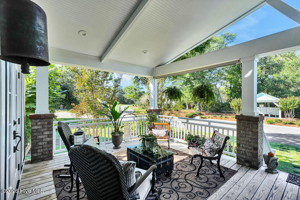 506 Quarter Master Drive Property Photo 6