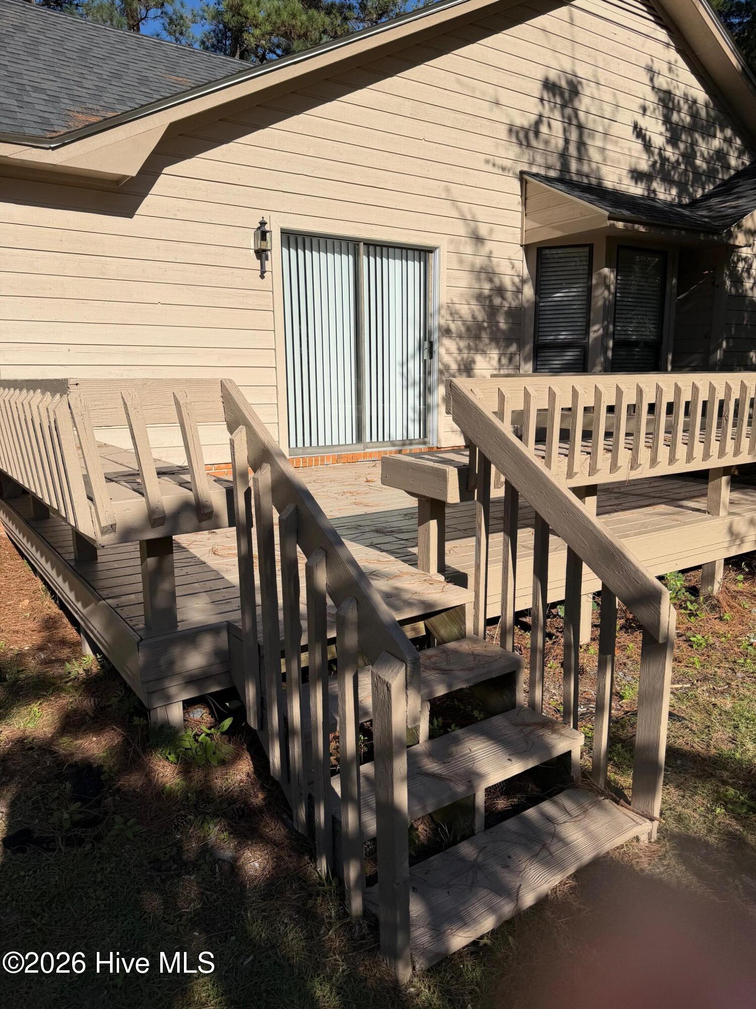 7012 North Bend Road Property Photo 6