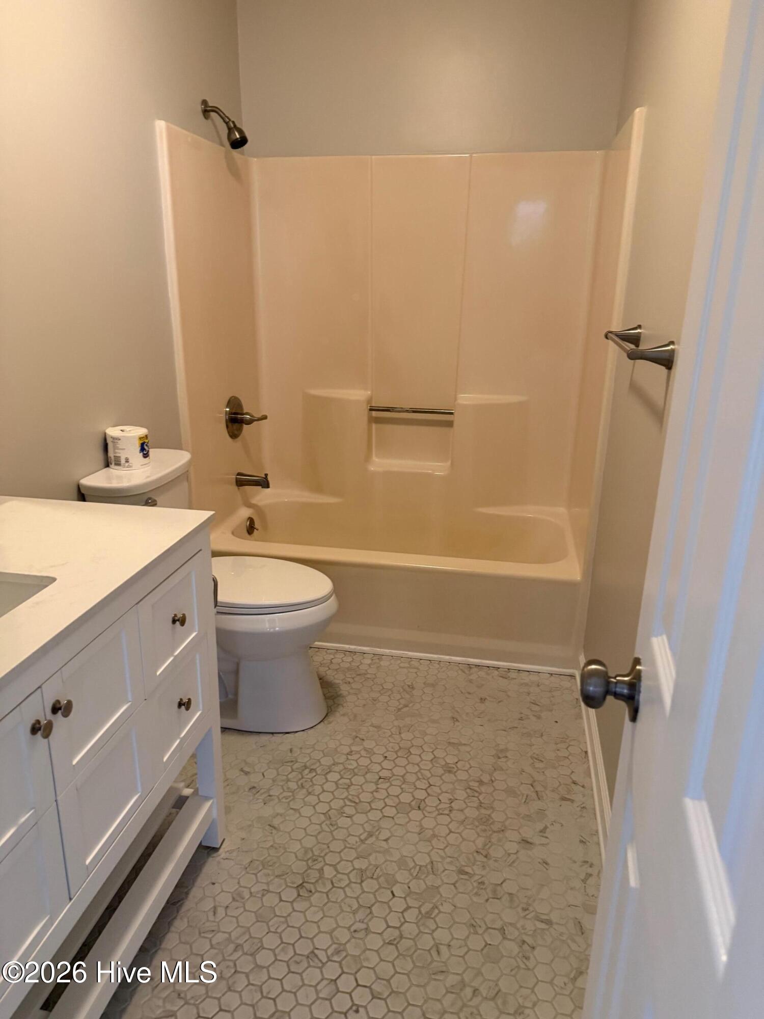 7012 North Bend Road Property Photo 24