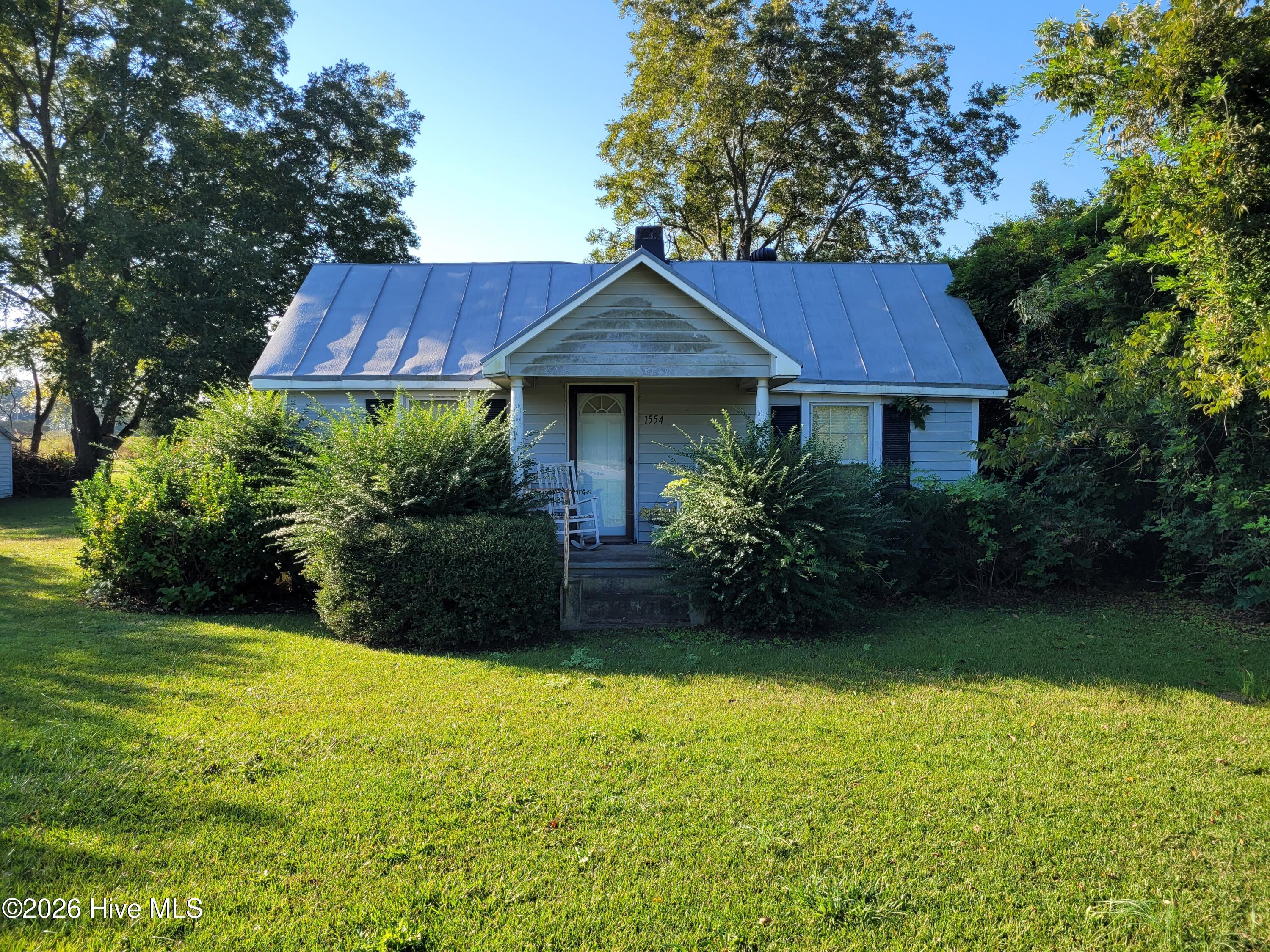 1554 Nc 102 E Property Photo 1