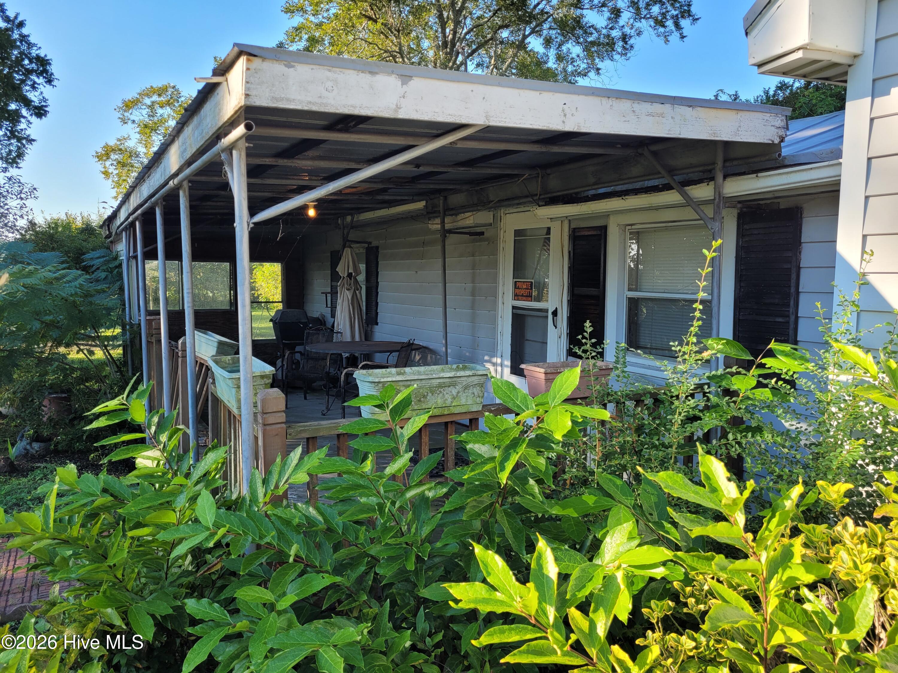 1554 Nc 102 E Property Photo 4