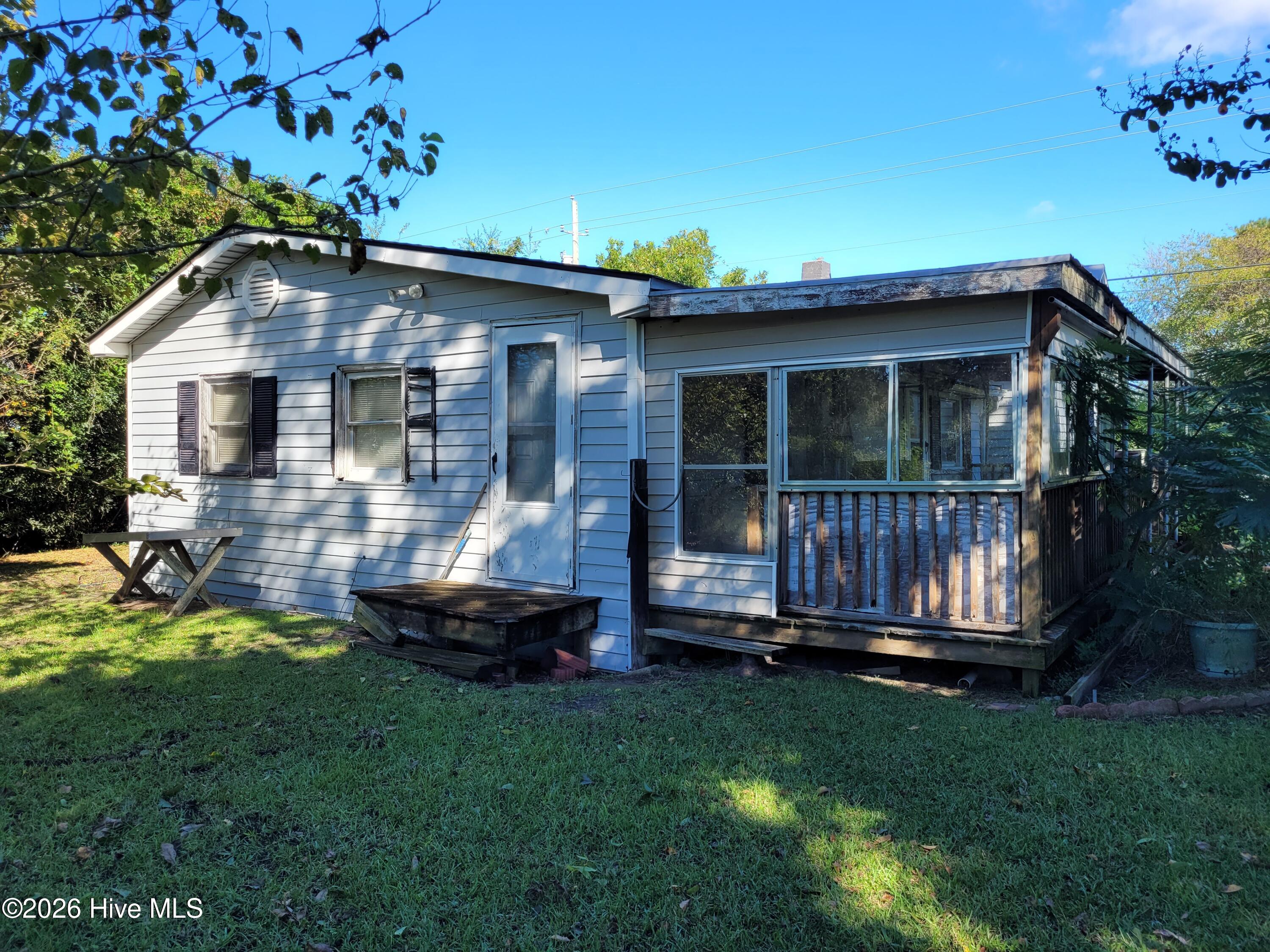 1554 Nc 102 E Property Photo 12
