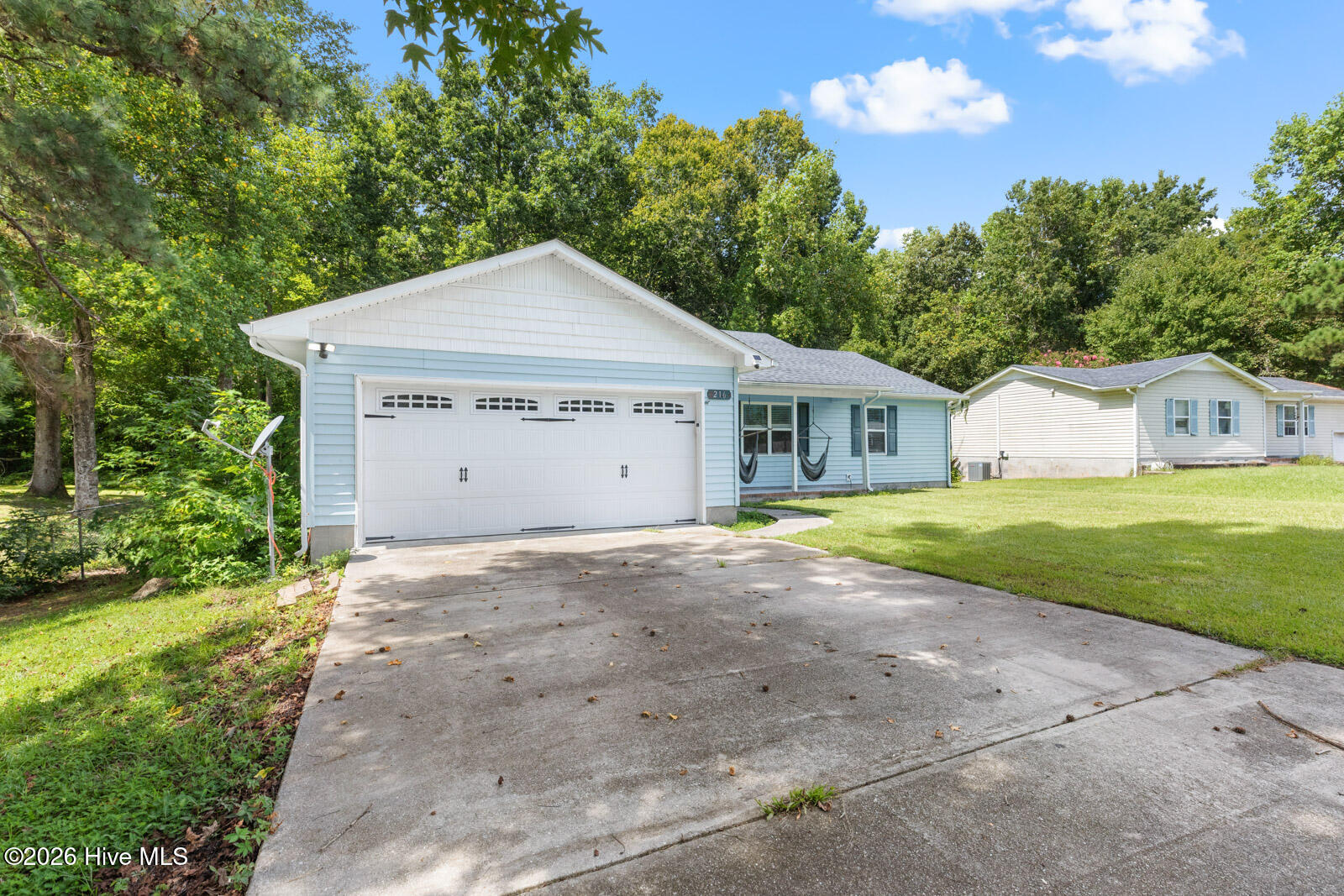 216 S Creek Drive Property Photo 3