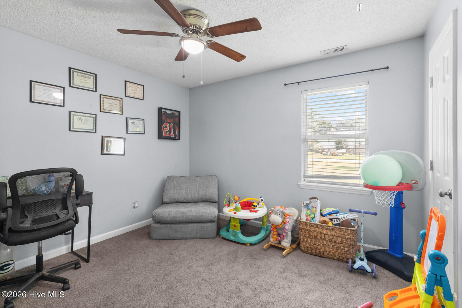 216 S Creek Drive Property Photo 17