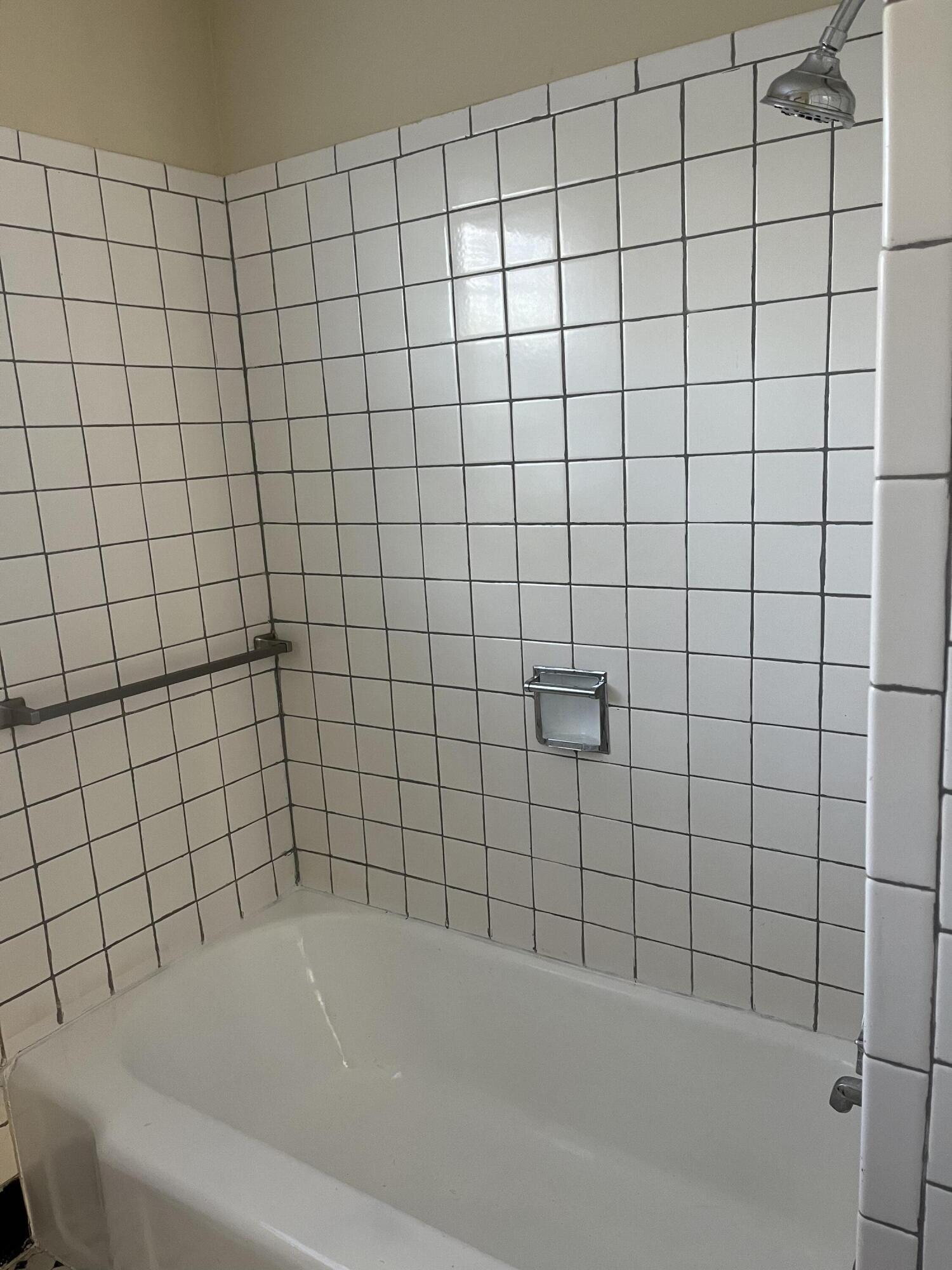801 Monte Sano Avenue Apt D3 Property Photo 10