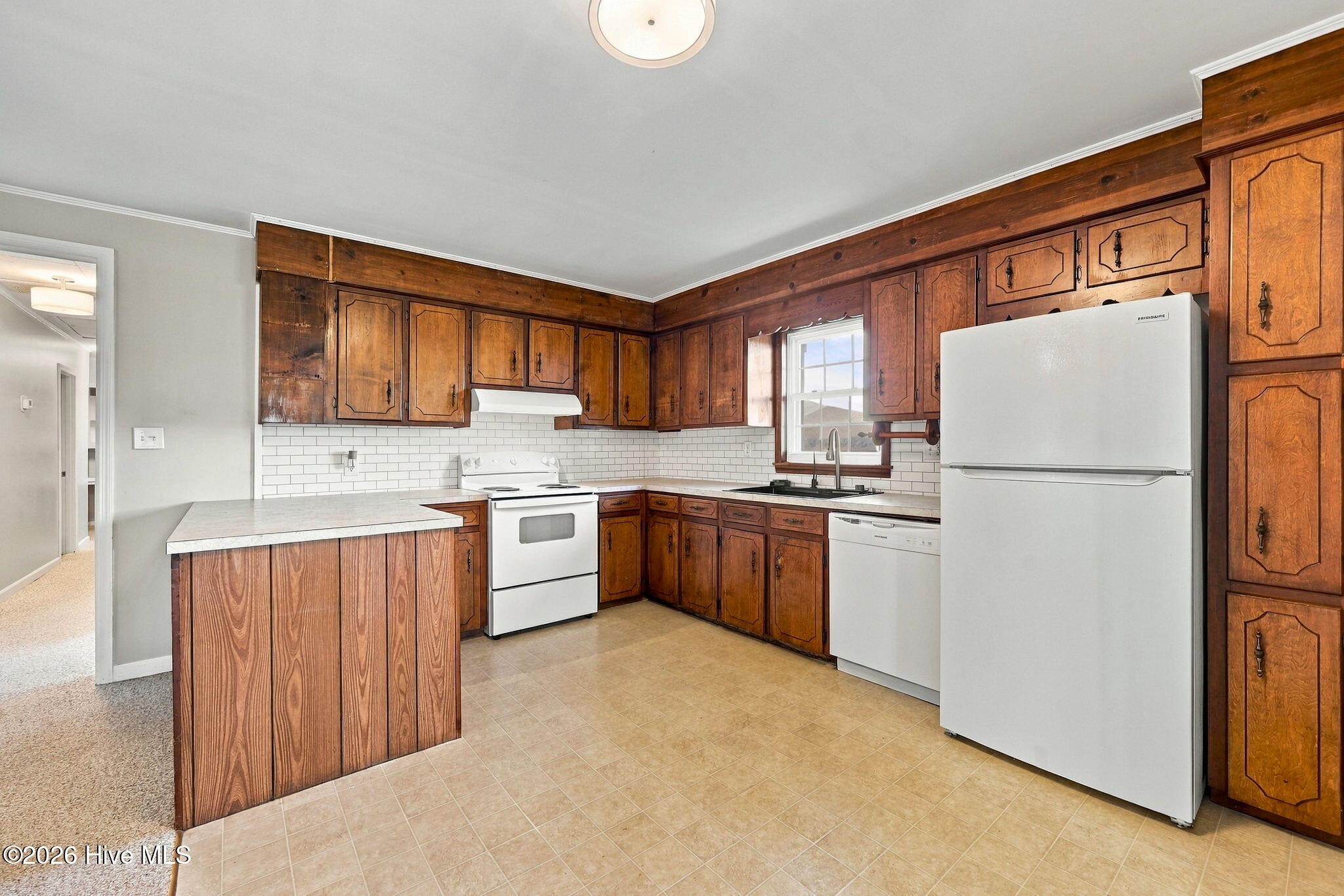 10630 N Nc 92 Highway E Property Photo 11