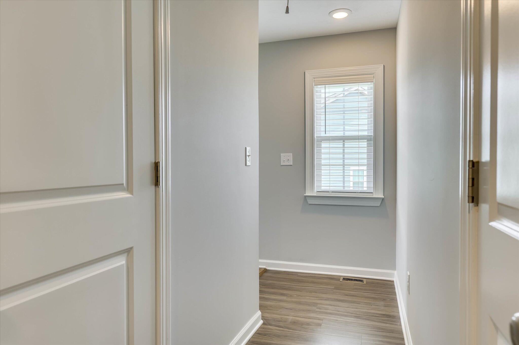 445 Longmeadow Drive Property Photo 24