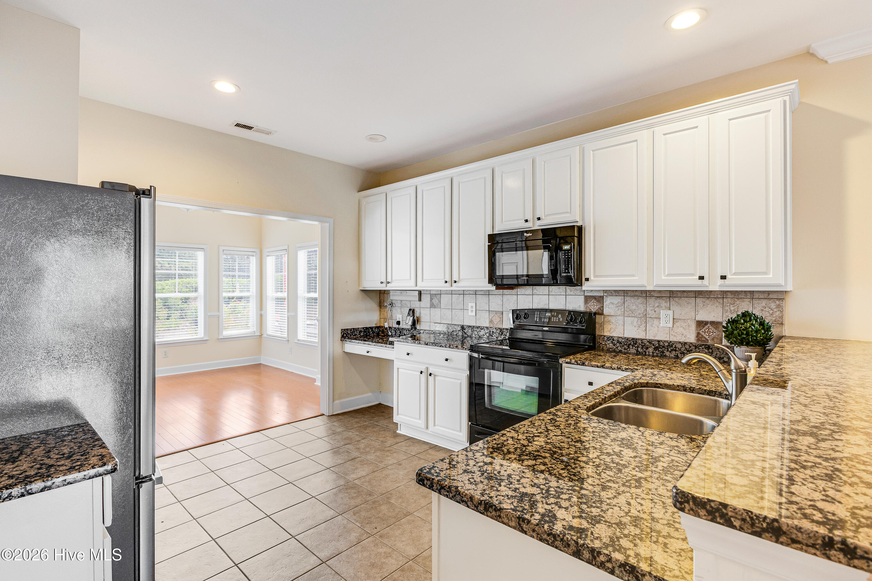 4020 Norseman Loop Unit 2 Property Photo 18